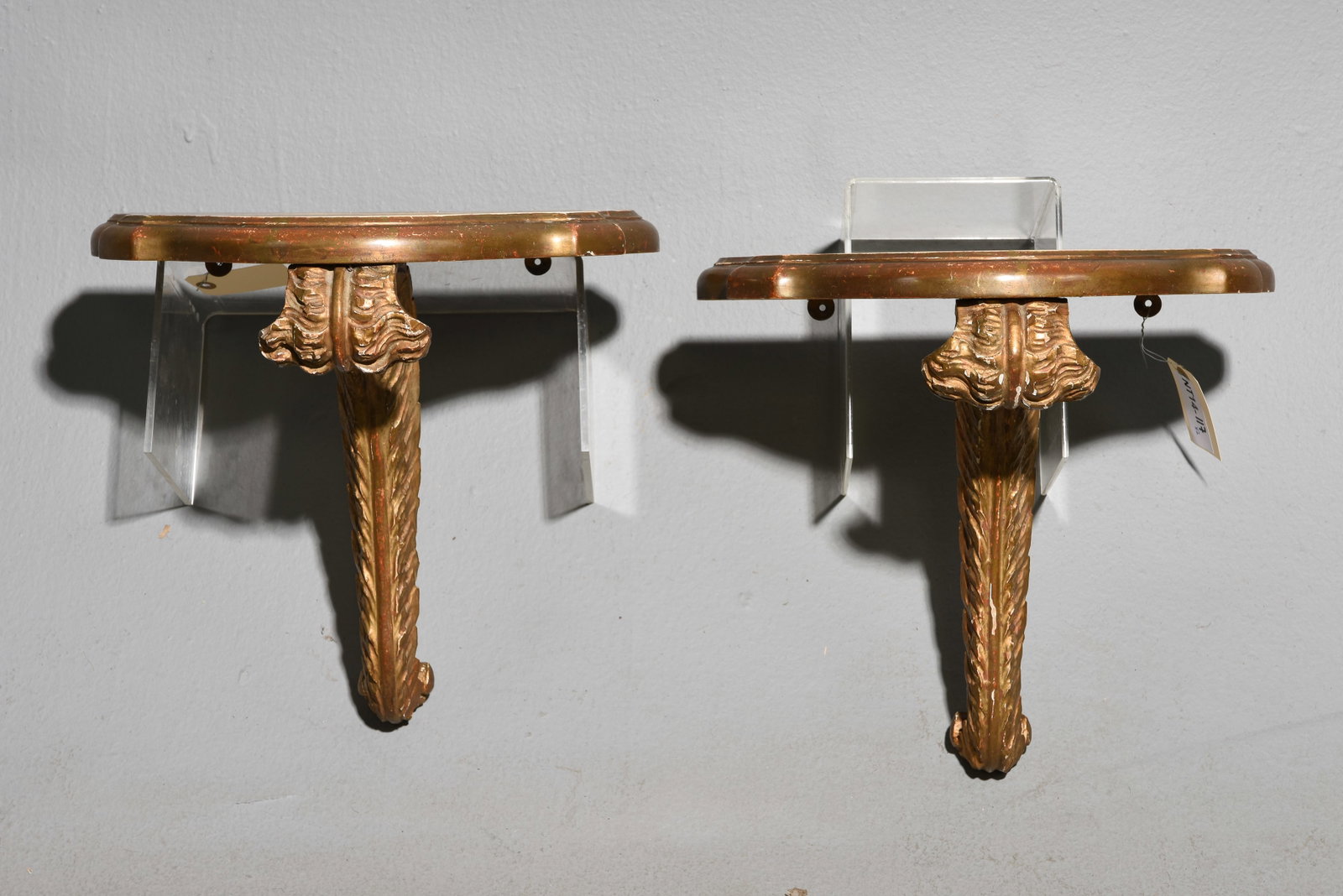 Louis XV Style Pair of Gold Wall Shelves (1 of 3)