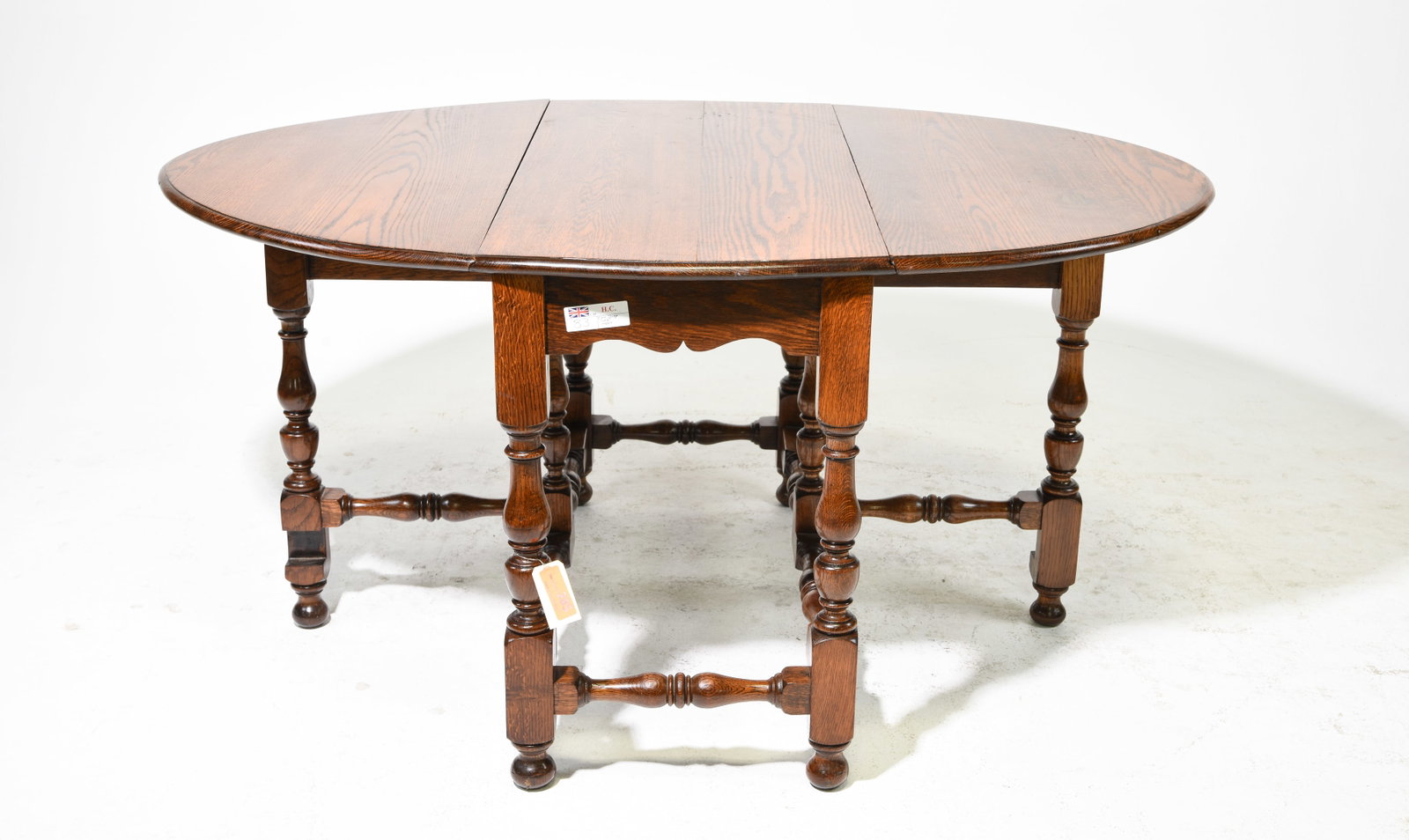 British Oak Drop Leaf / Gateleg Table c.1940's - 2