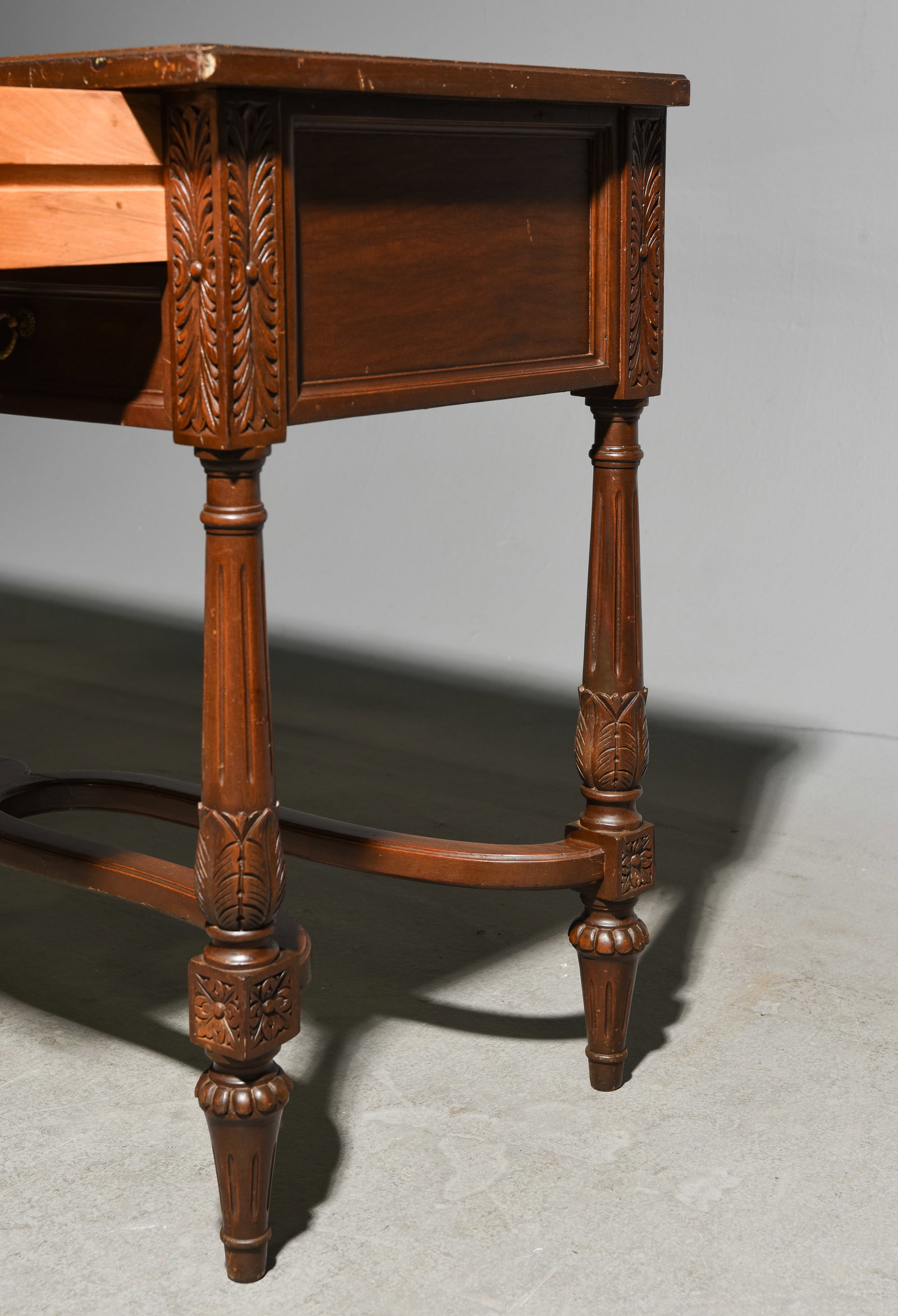Oak Five Drawer Hall Table / Console - 4