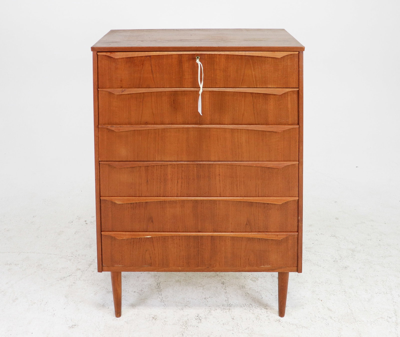 Danish Modern Teak 6 Drawer Chest (1 of 7)