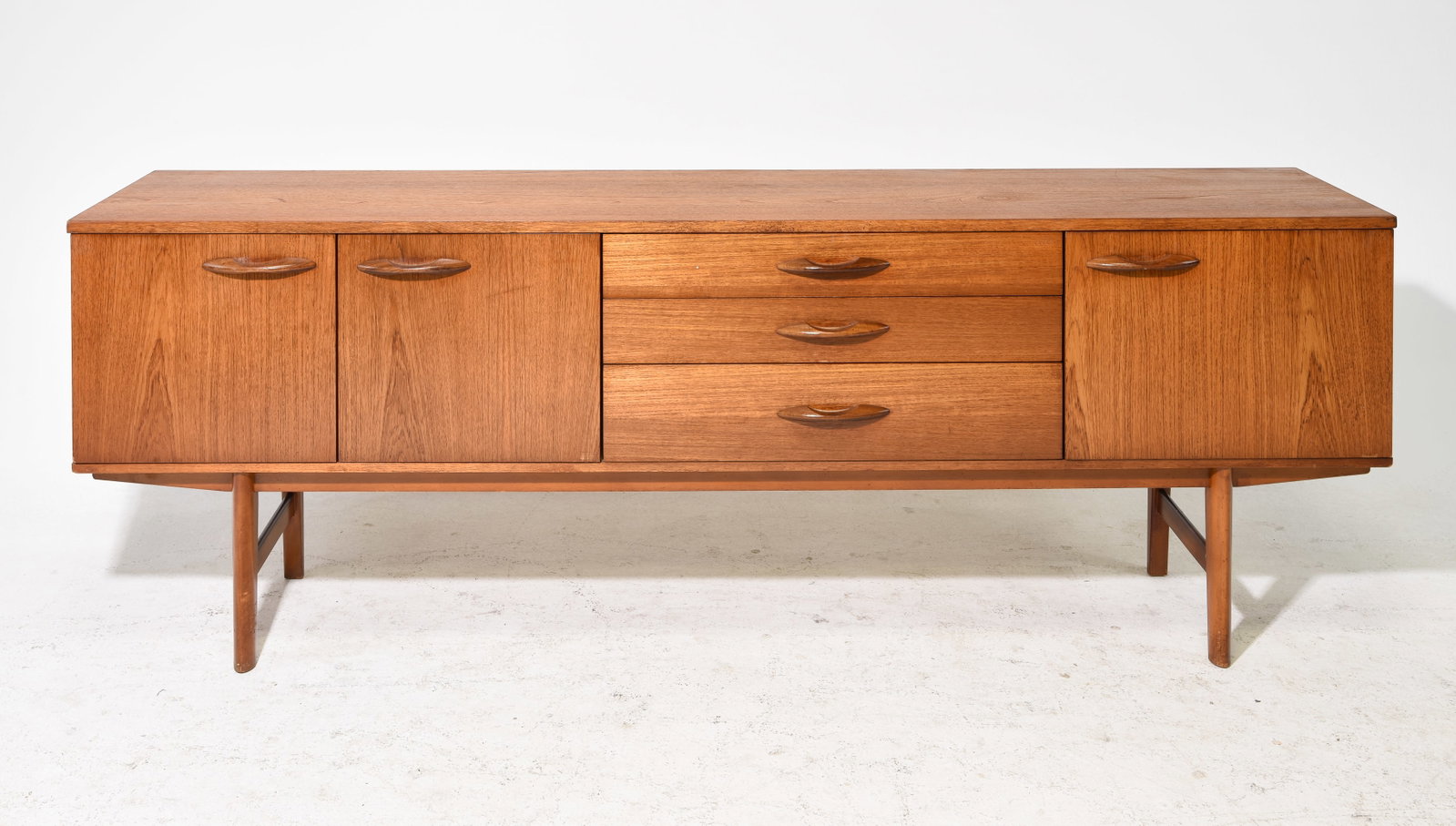 Mid Century Modern Sideboard - Avalon (1 of 7)