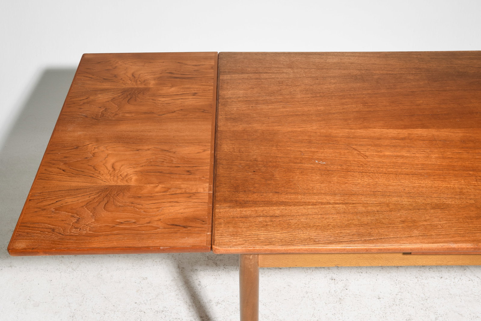 Danish Modern Draw Leaf Dining Table - 3