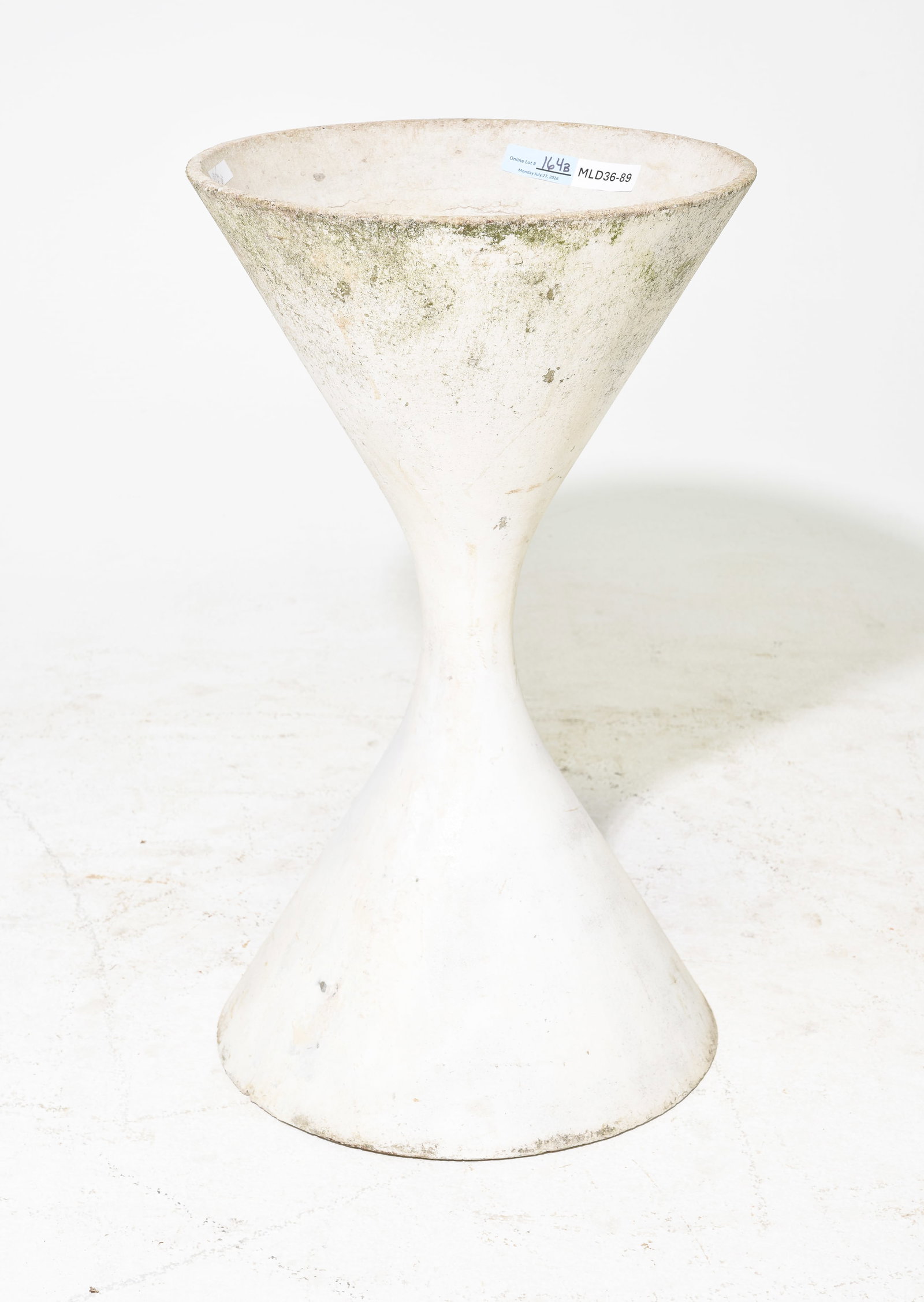 Willy Guhl Large Diabolo Planter (1 of 3)