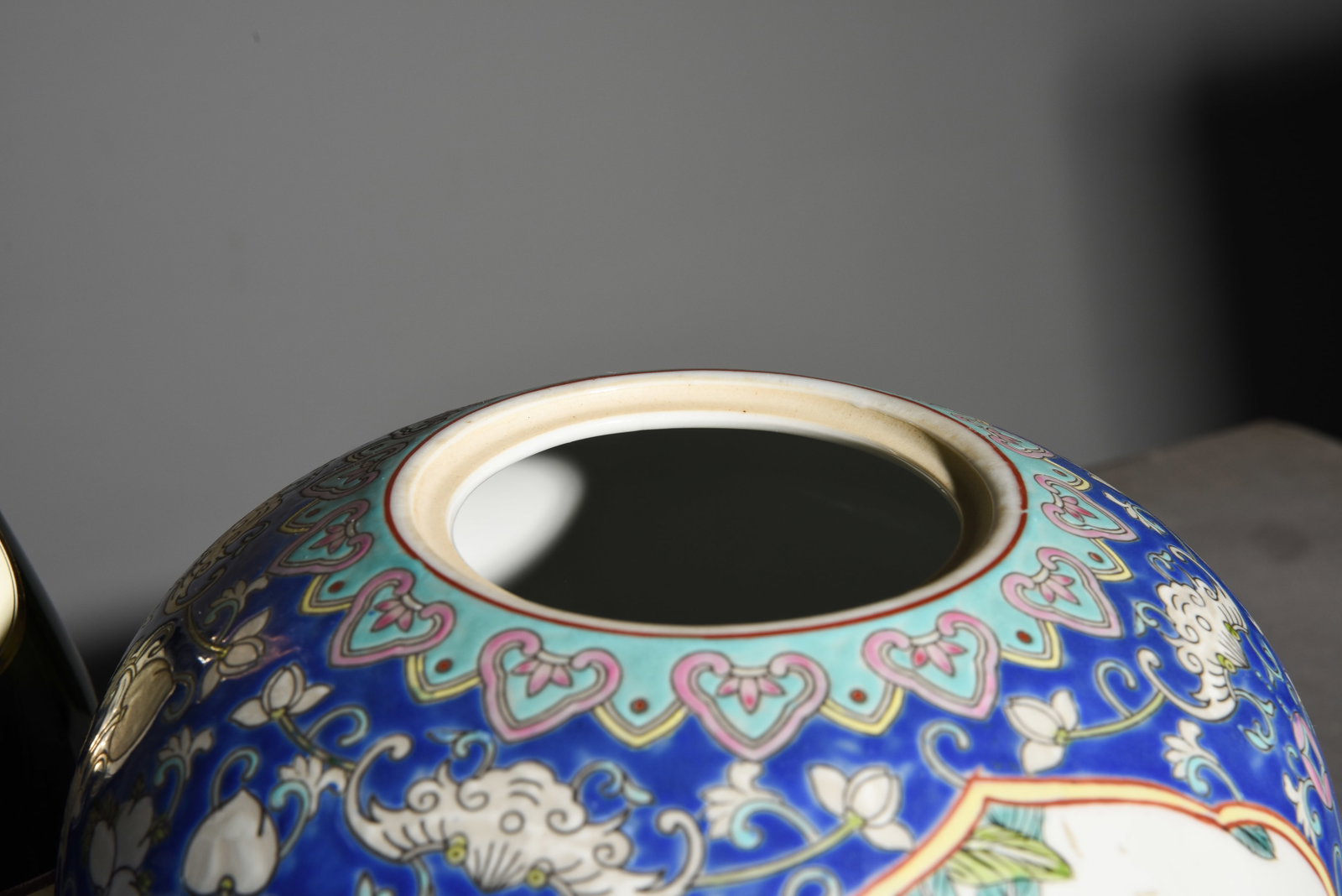 2 Chinese Temple / Ginger Jars - 3