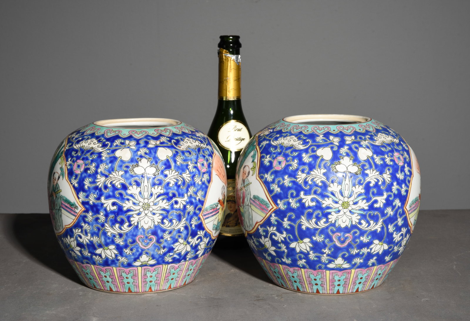 2 Chinese Temple / Ginger Jars - 4