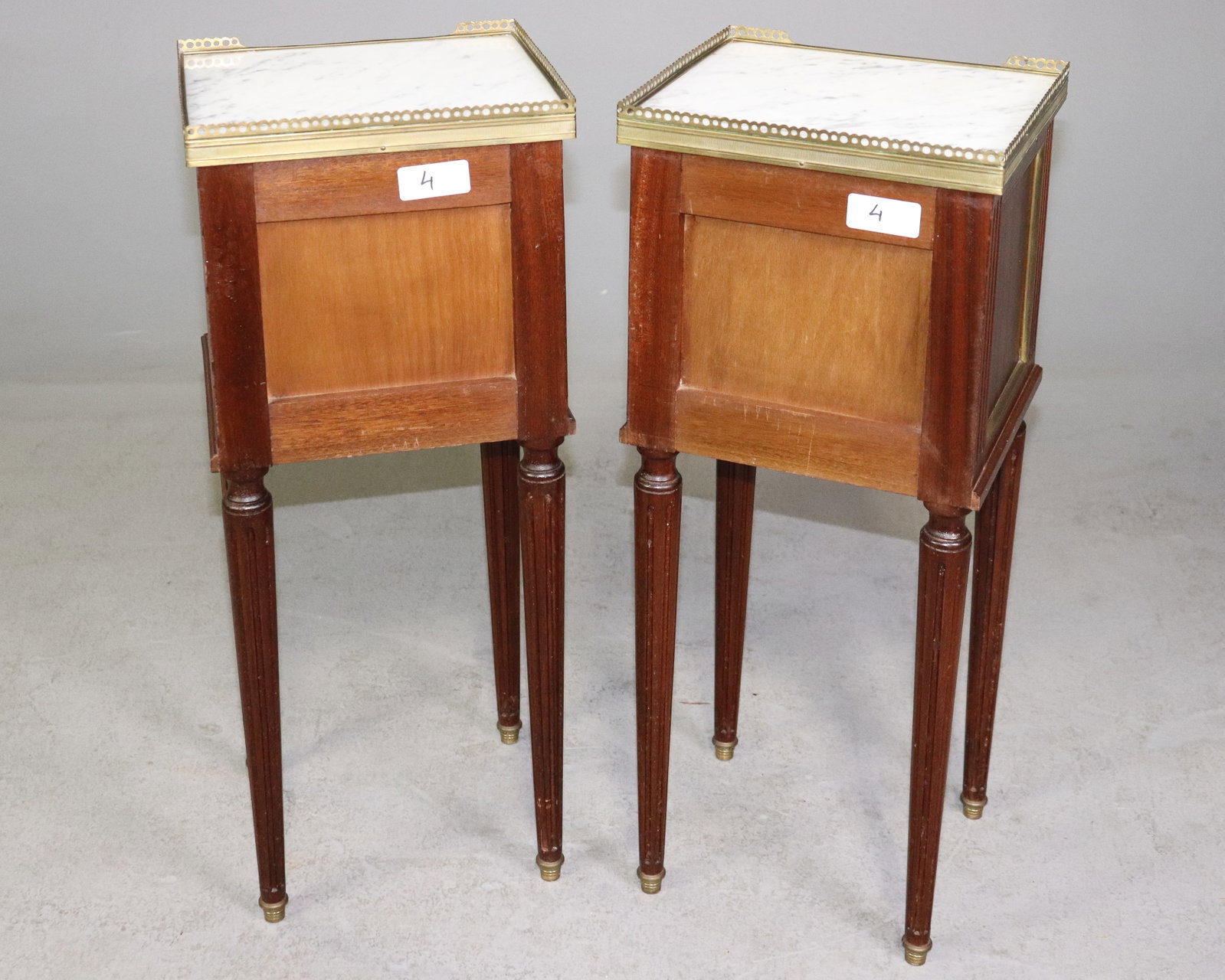 Louis XVI style nightstands - 5