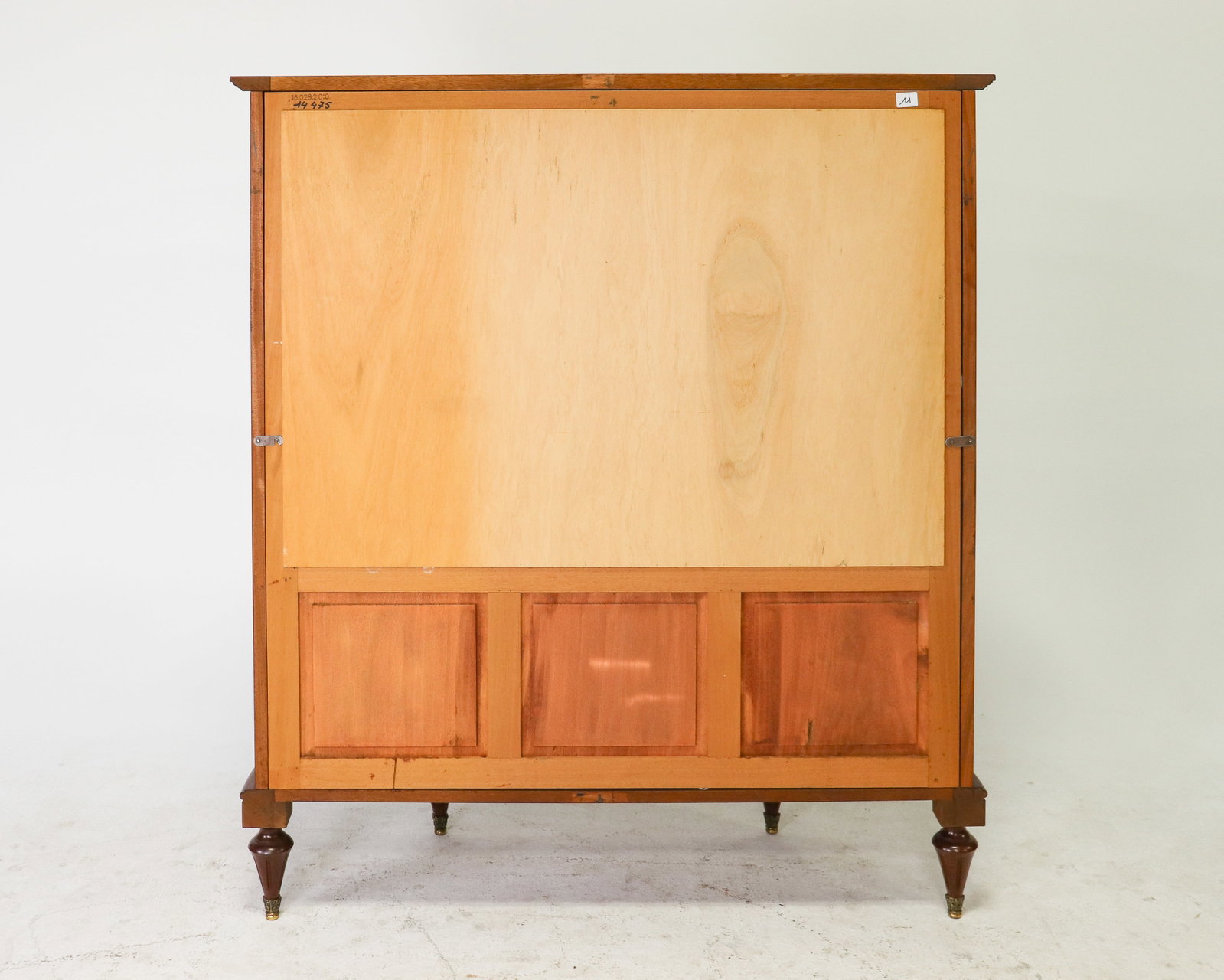 Louis XVI Style Mirror back Showcase - 6