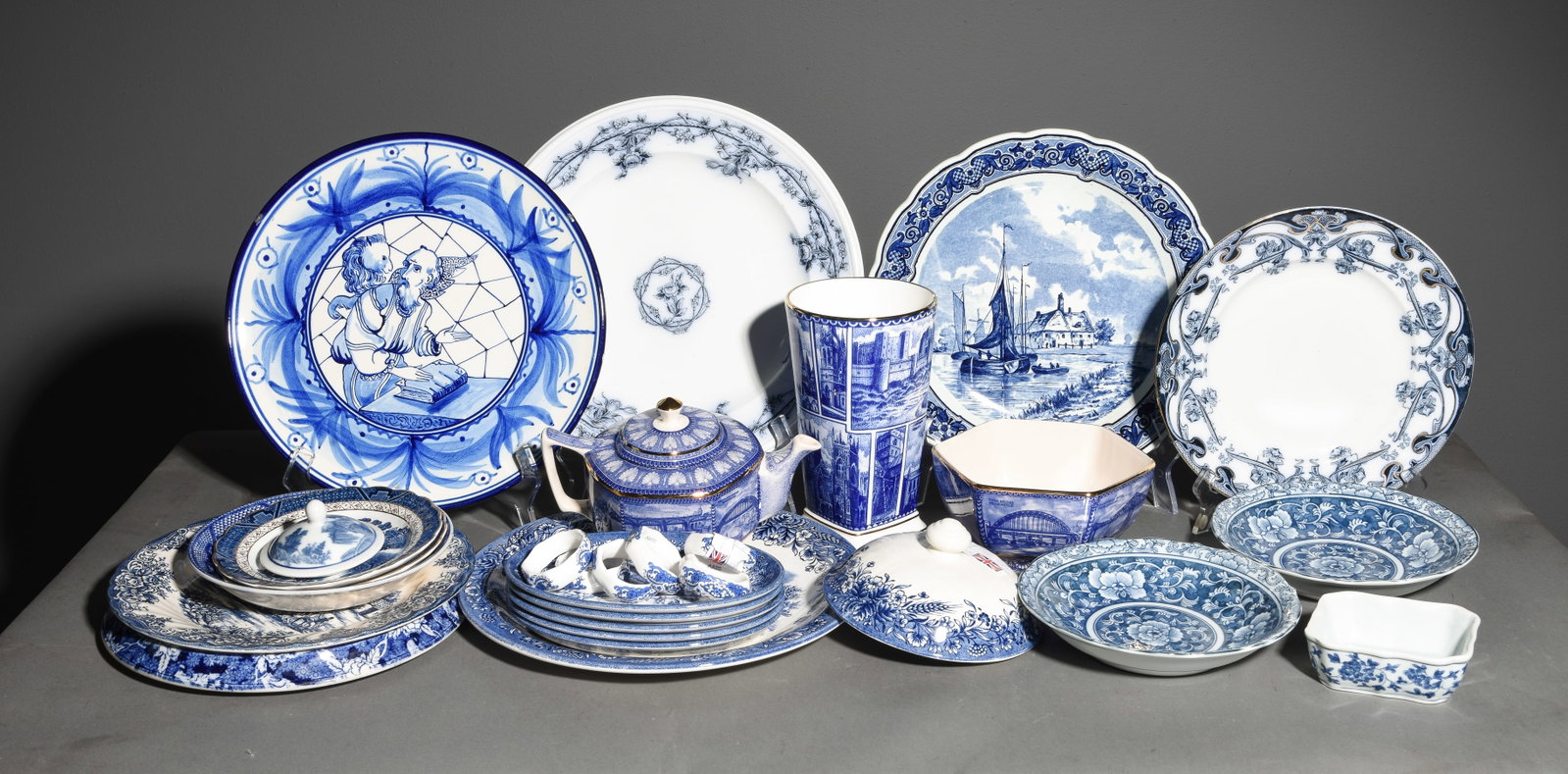 29pcs Assorted Blue & White China - Plates, Etc. (1 of 10)