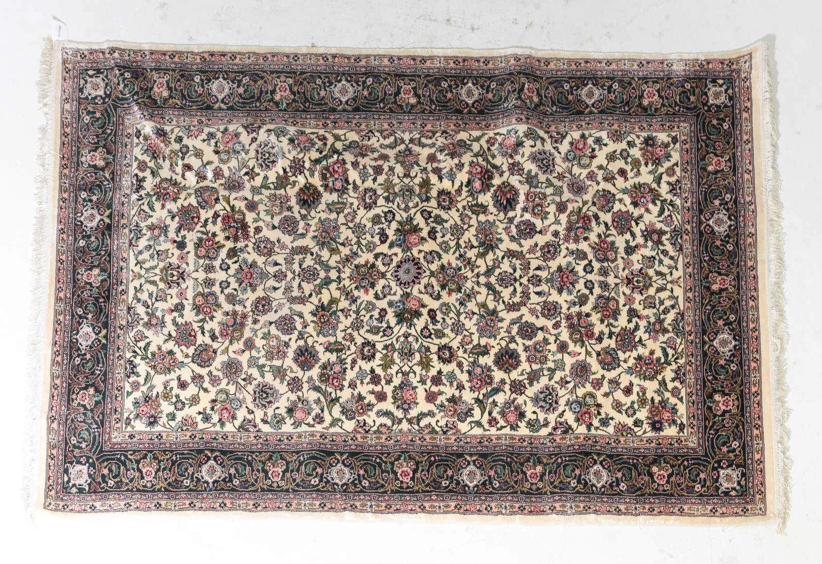 Hand Knotted Persian Rug - 5'10 x 8'10: Hand Knotted Persian Rug - 5'10 x 8'10