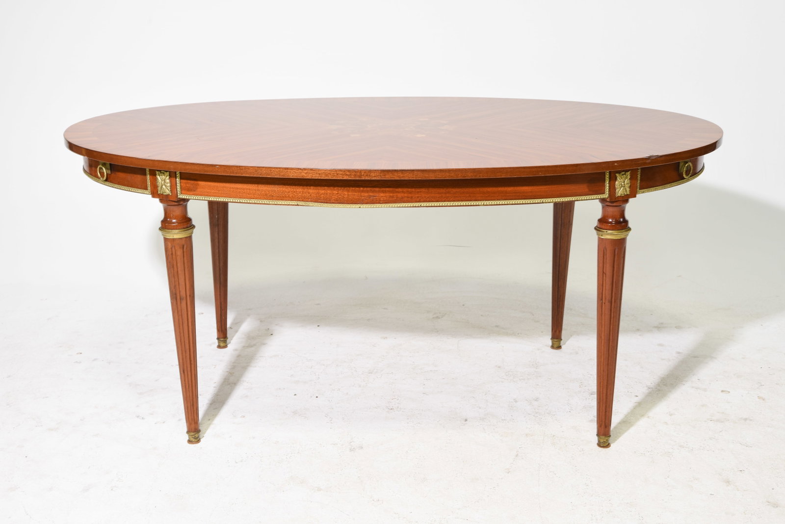 Louis XVI Style Oval Table with 2 Leaves (1 of 6)