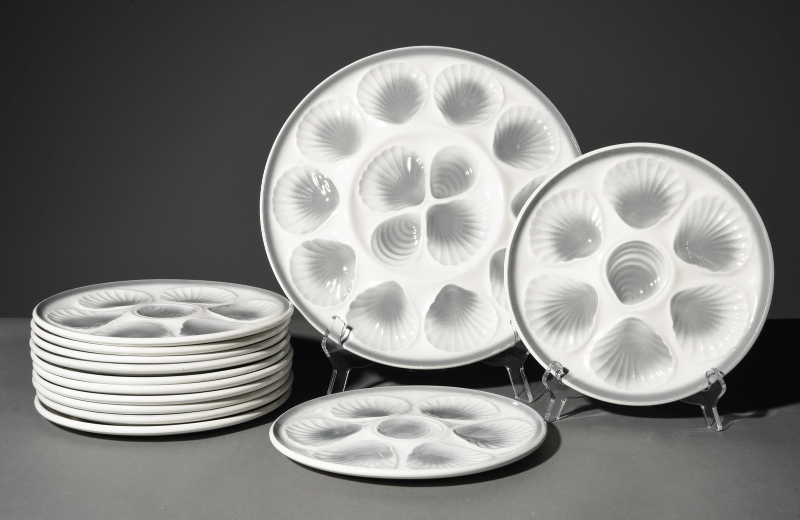French 13pc Scallop Plate Set - Platter & 12 Plates (1 of 5)