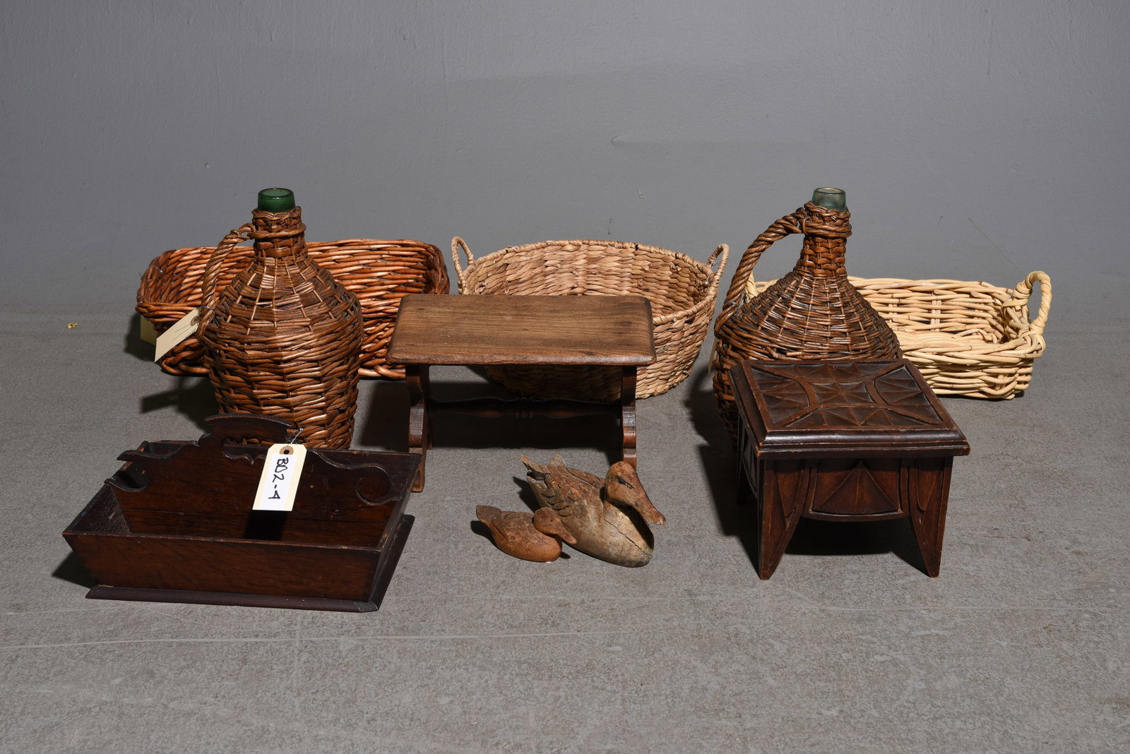 10pcs - Wicker Baskets, Bottles, Etc. (1 of 6)