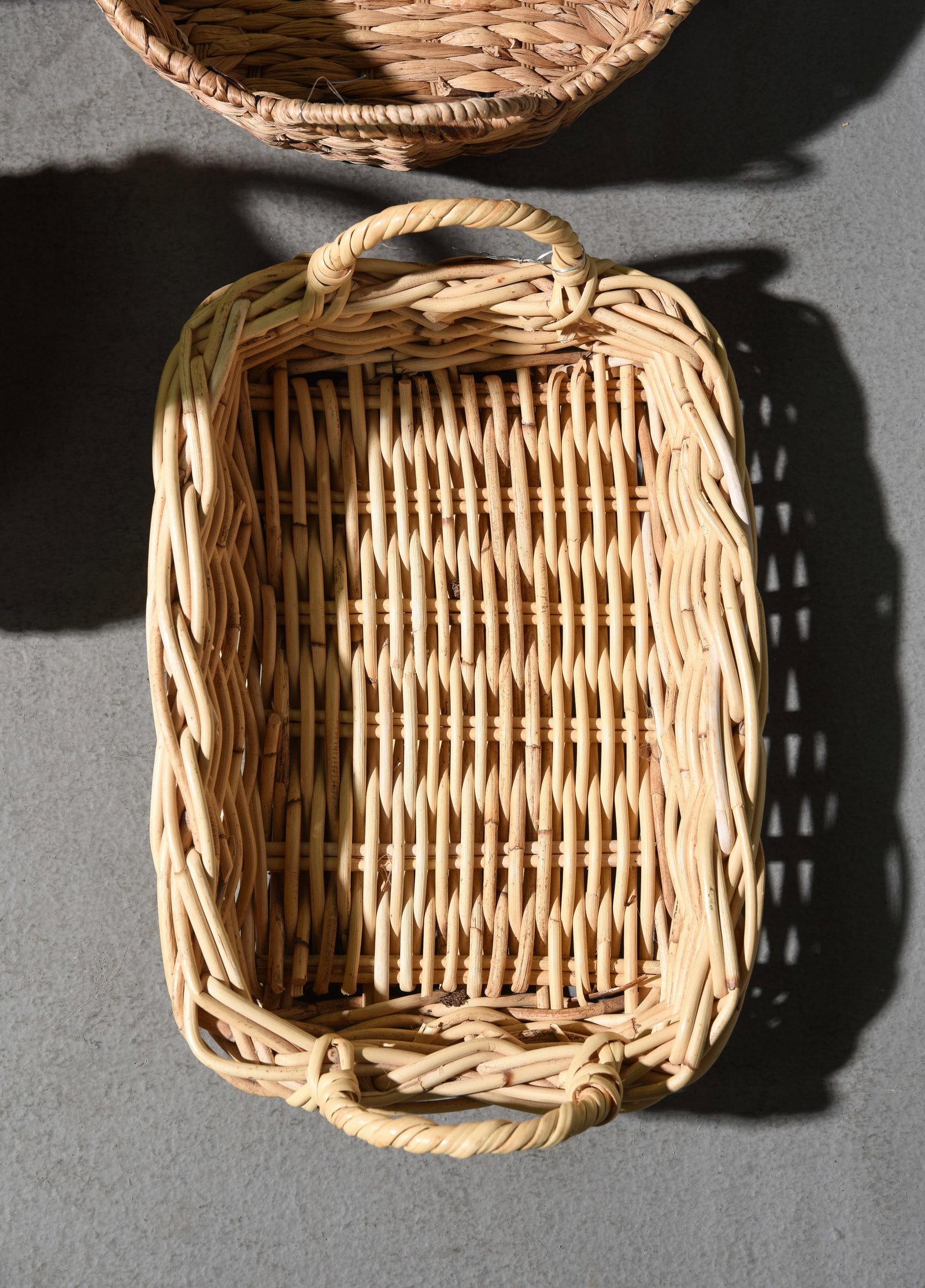 10pcs - Wicker Baskets, Bottles, Etc. - 5