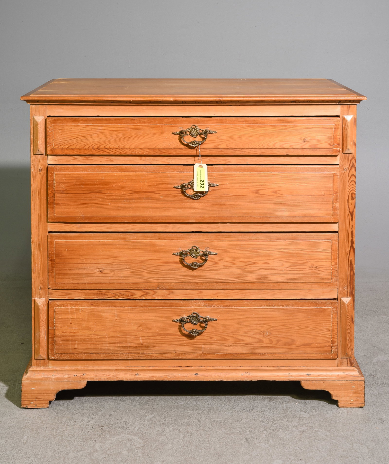 British Pine 4 Drawers Chest (1 of 6)