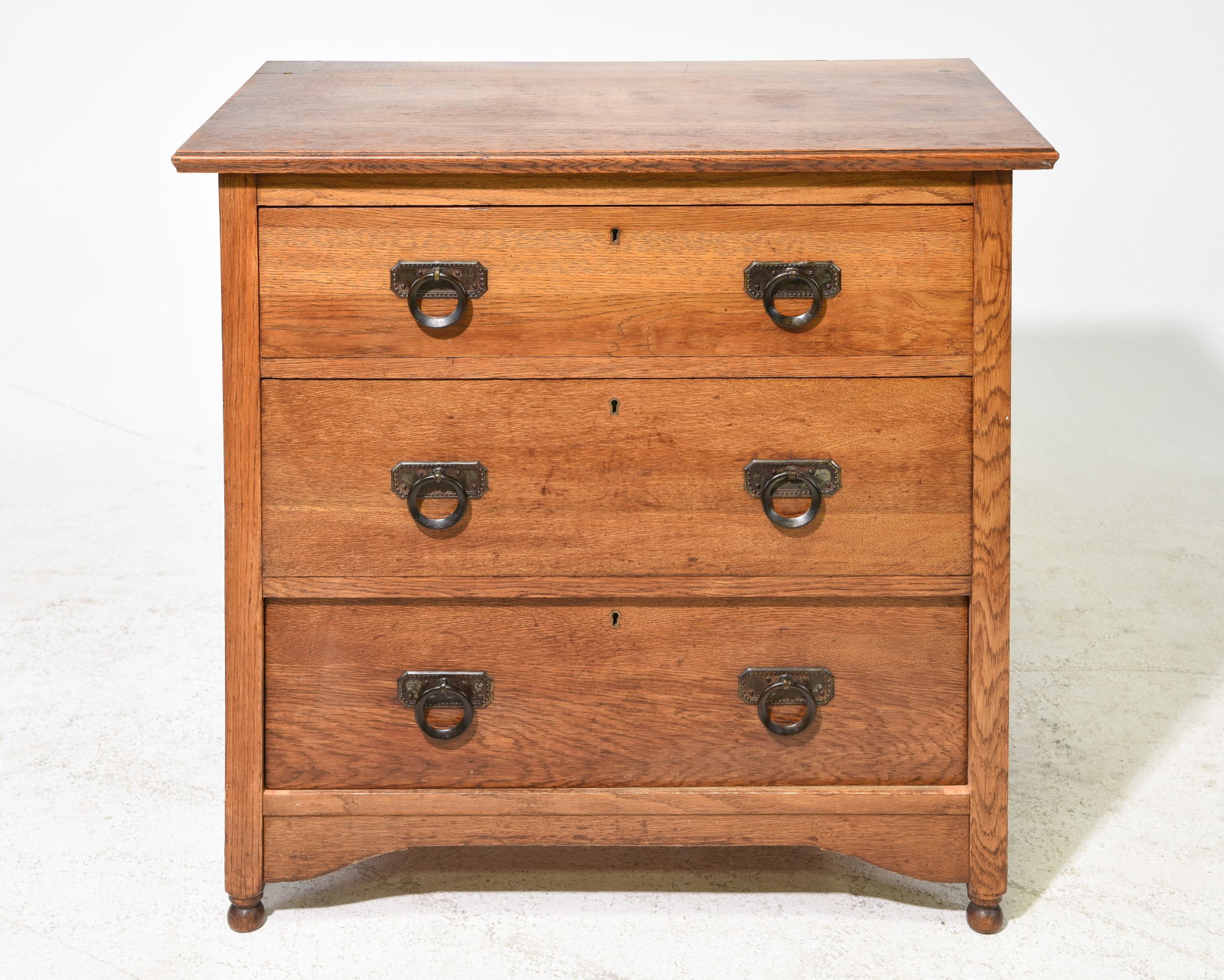 British Oak 3 Drawers Chest (1 of 5)