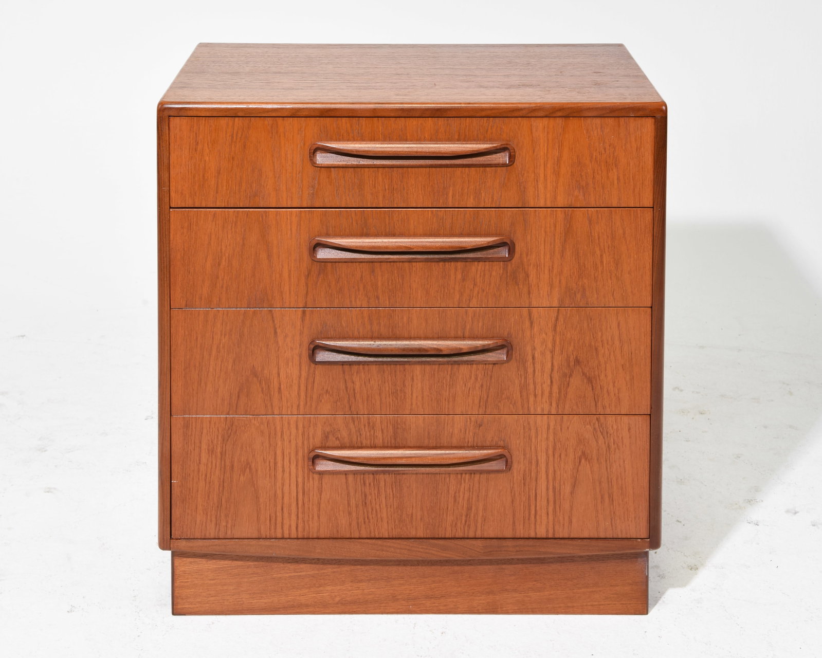 Mid Century Modern 4 Drawer Chest - Gplan #1 (1 of 5)
