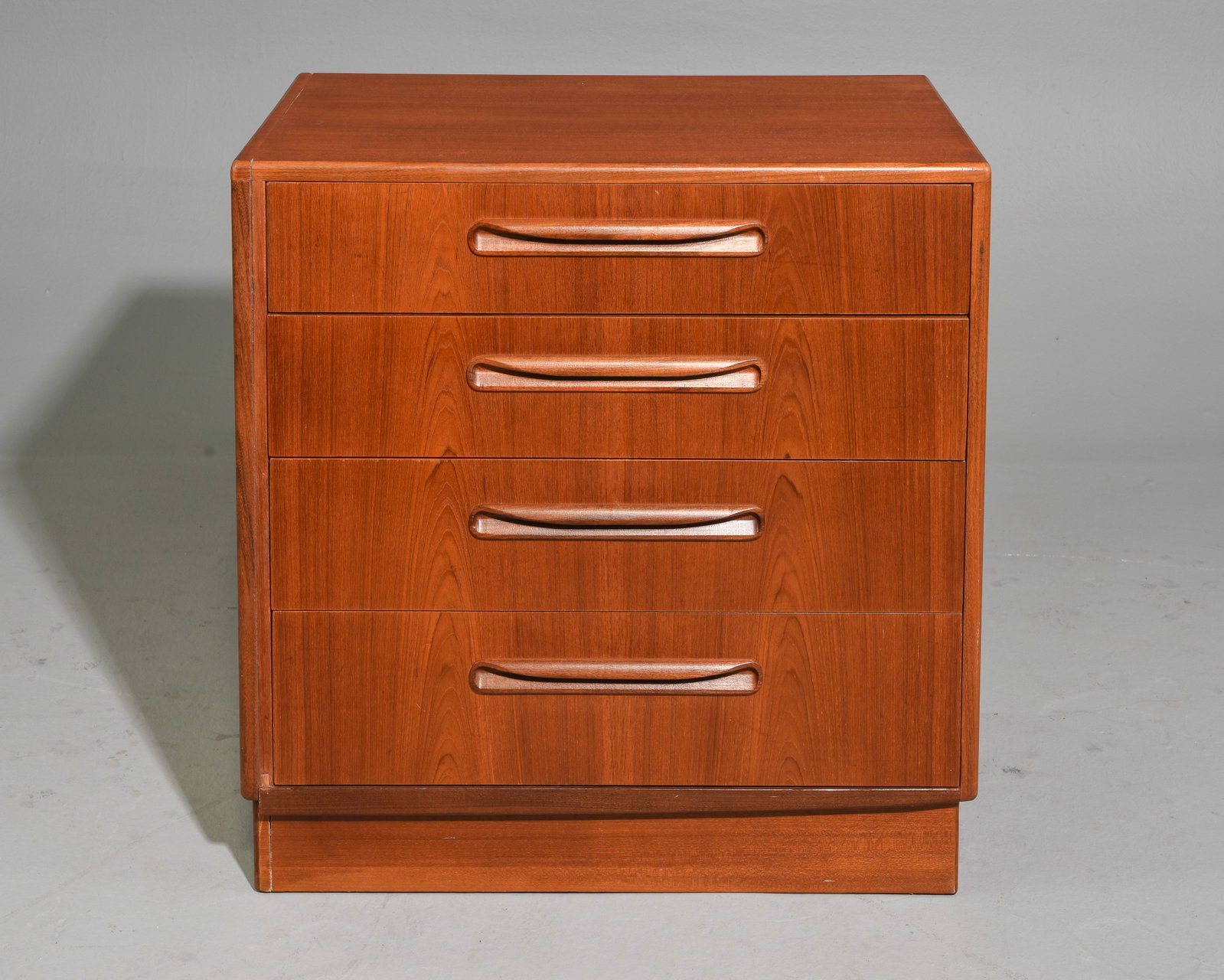 Mid Century Modern 4 Drawer Chest - Gplan #2 (1 of 6)