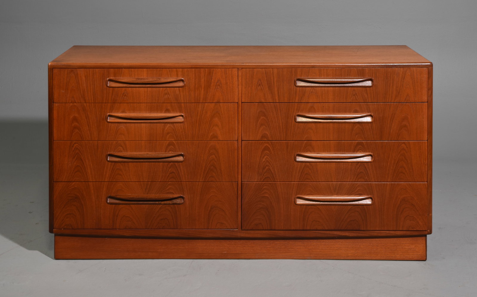 8 Drawer Mid Century Teak Chest - G-Plan (1 of 5)