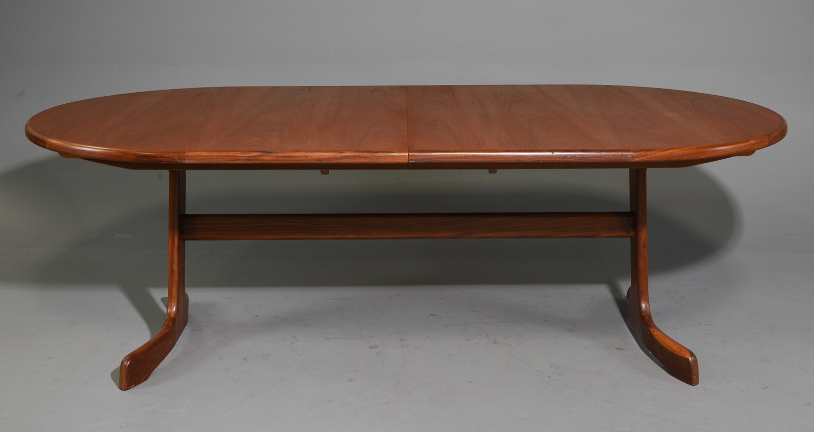 Mid Century Modern Large Gplan Oval Dining Table (1 of 5)