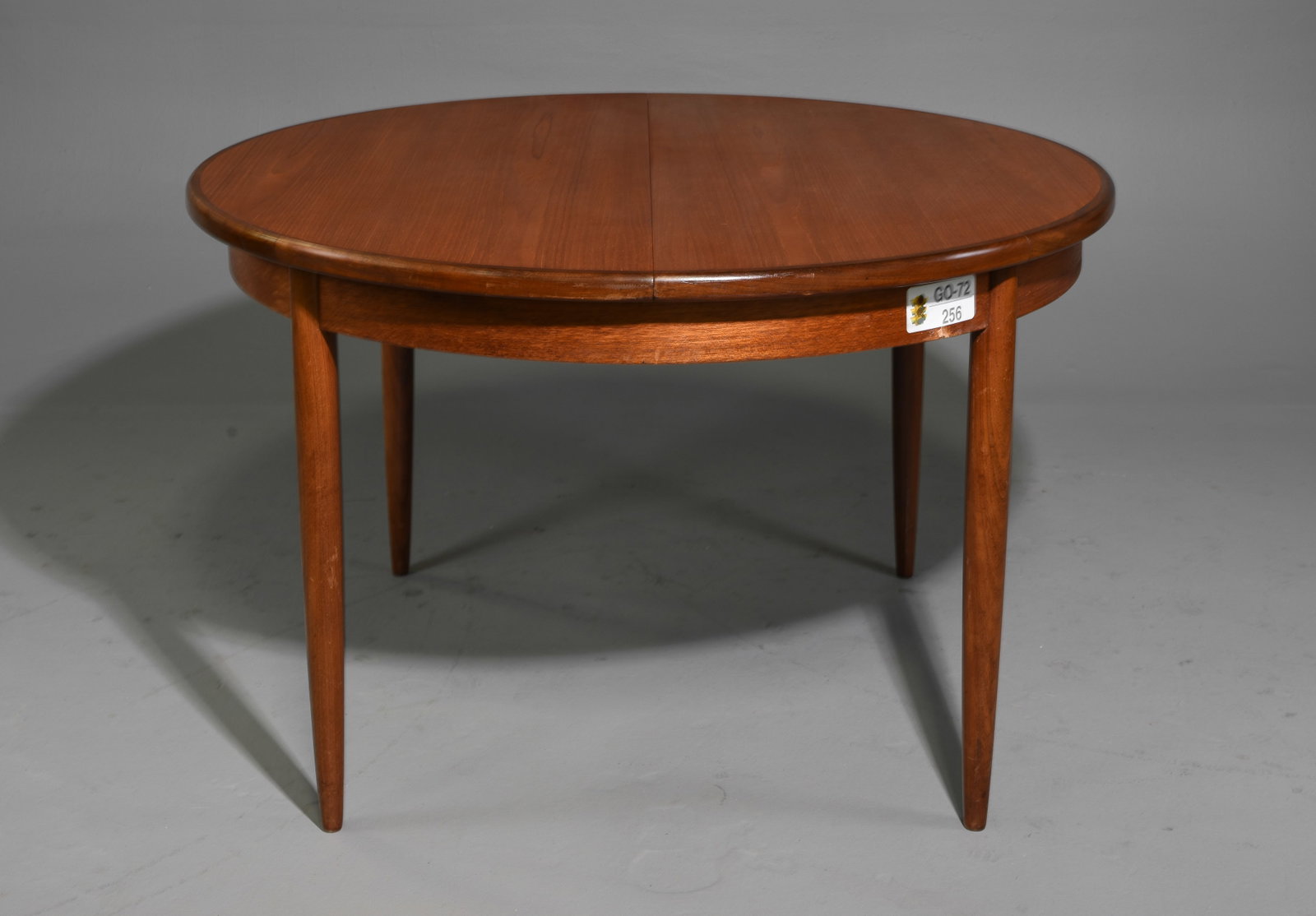 Round Mid Century Table with Pop Up Leaf - Gplan (1 of 5)