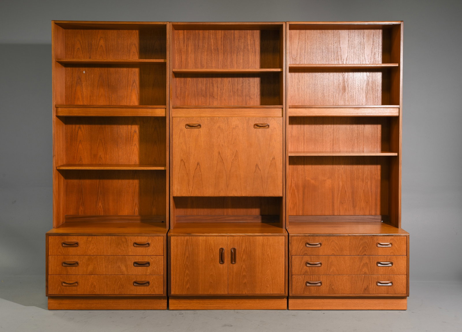 3 Mid Century Modern G-Plan Bookcases / Wall Units (1 of 12)
