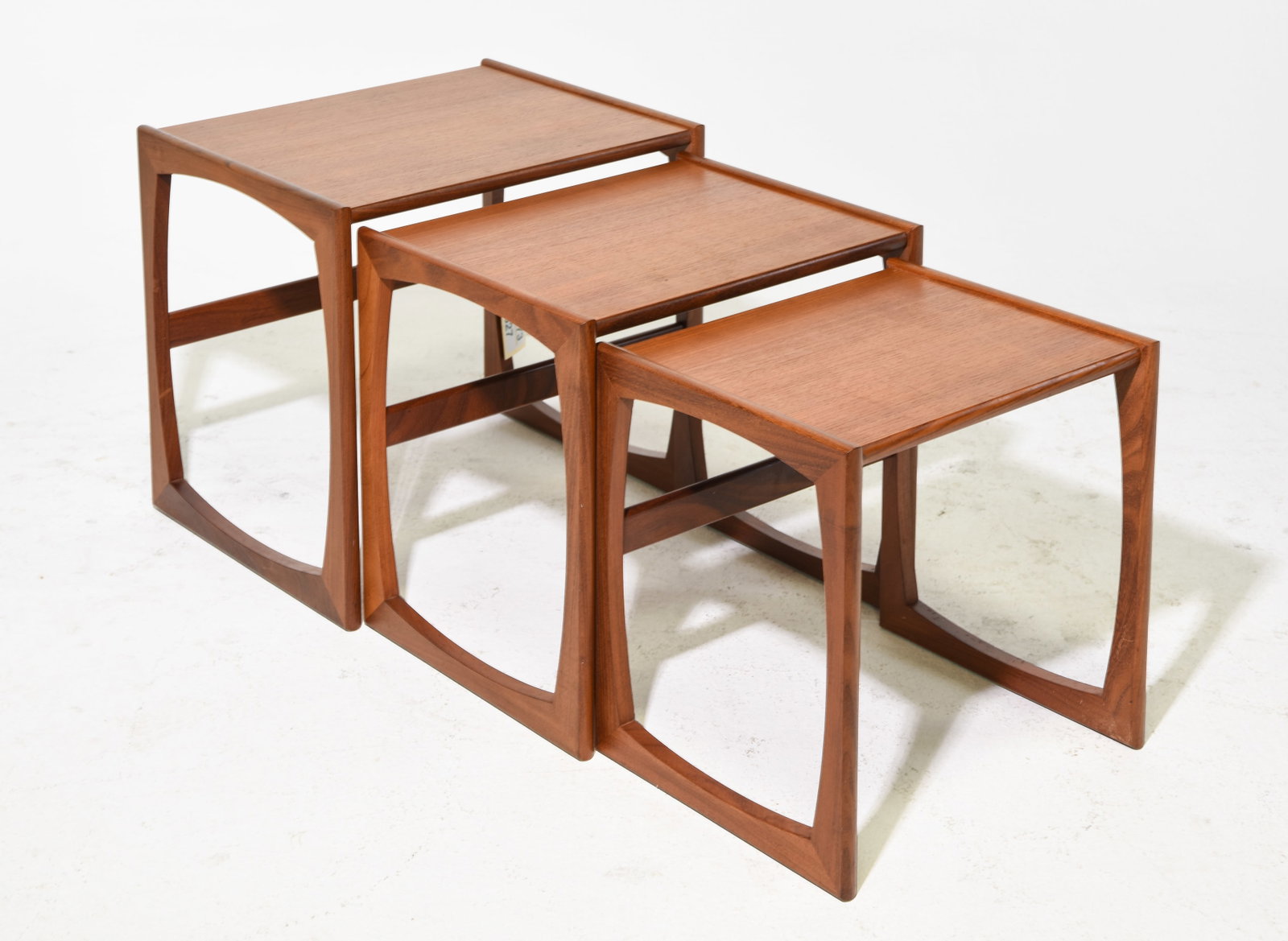 Mid Century Modern Quadrille Nest of 3 Tables (1 of 4)