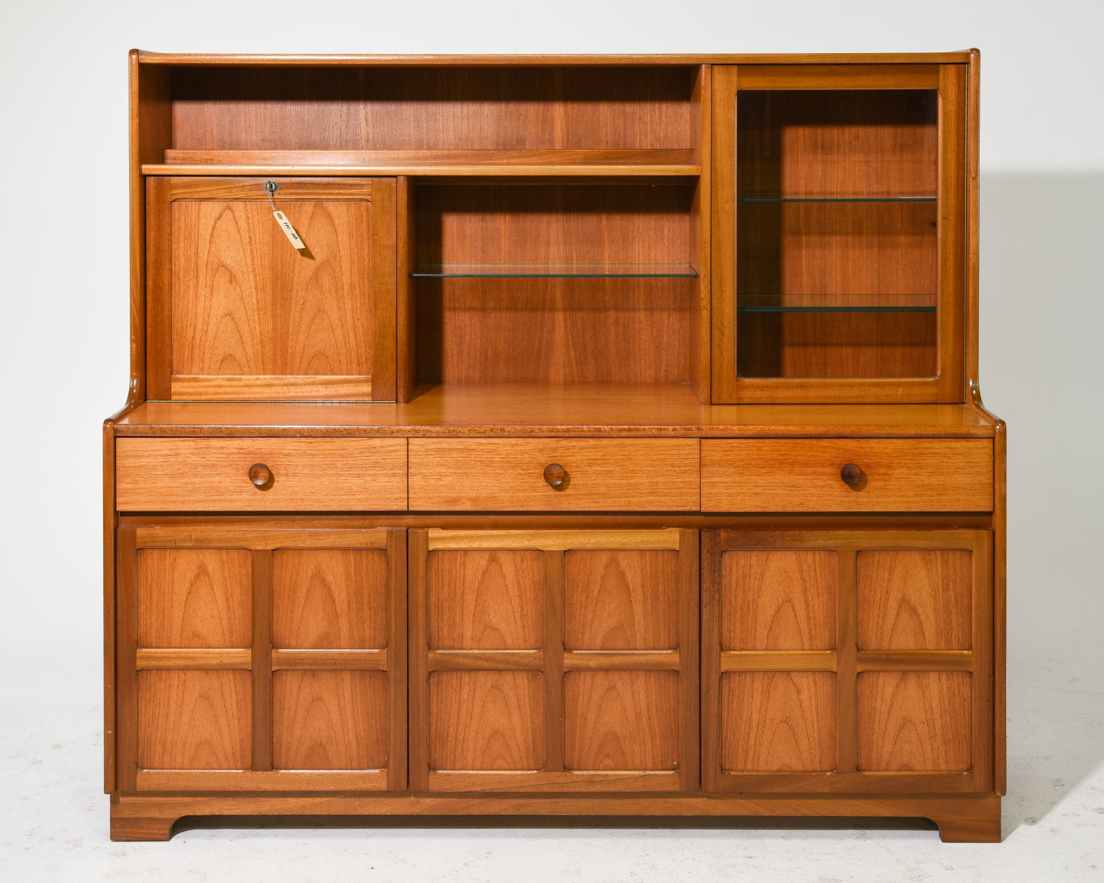 Mid Century Modern Cocktail Cabinet - Nathan (1 of 7)