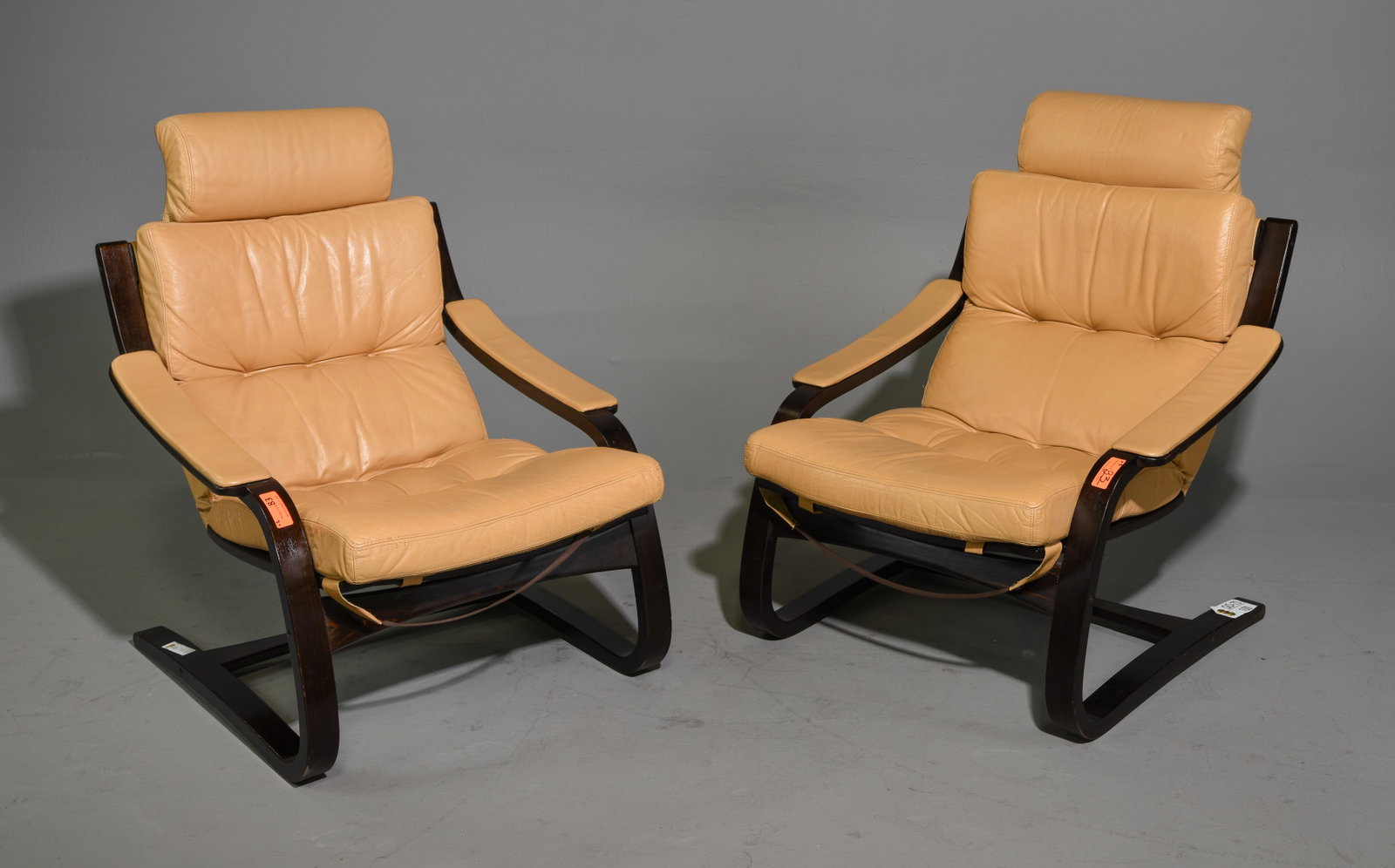 Mid Century Modern Pair of Leather Lounge Chairs