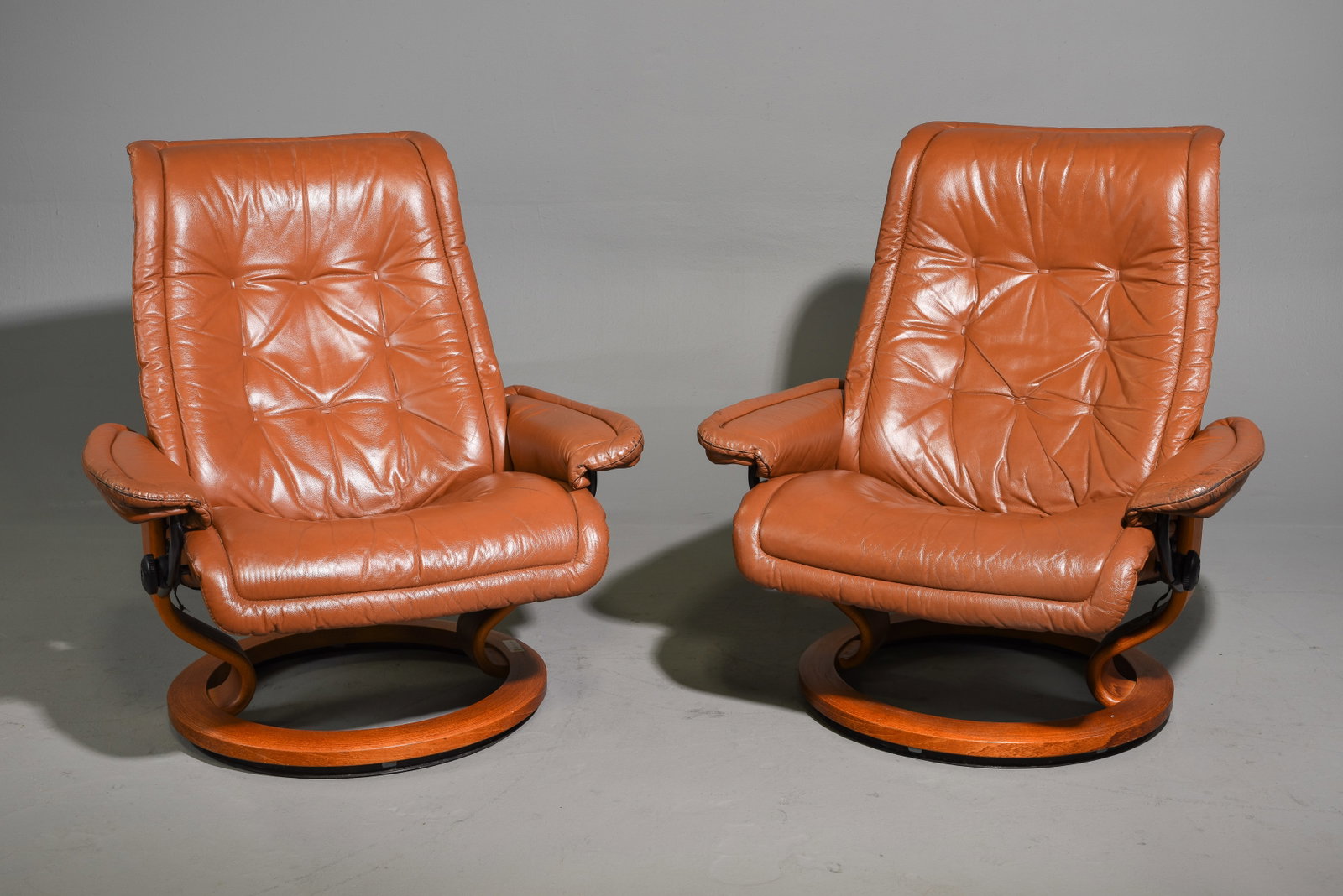 2 Mid Century Leather Lounge Chairs - Ekornes (1 of 8)