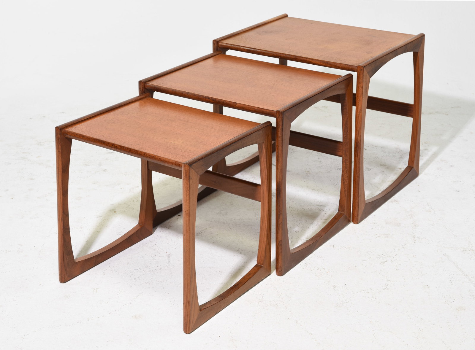 Mid Century Modern Quadrille Nest of 3 Tables #2 (1 of 5)
