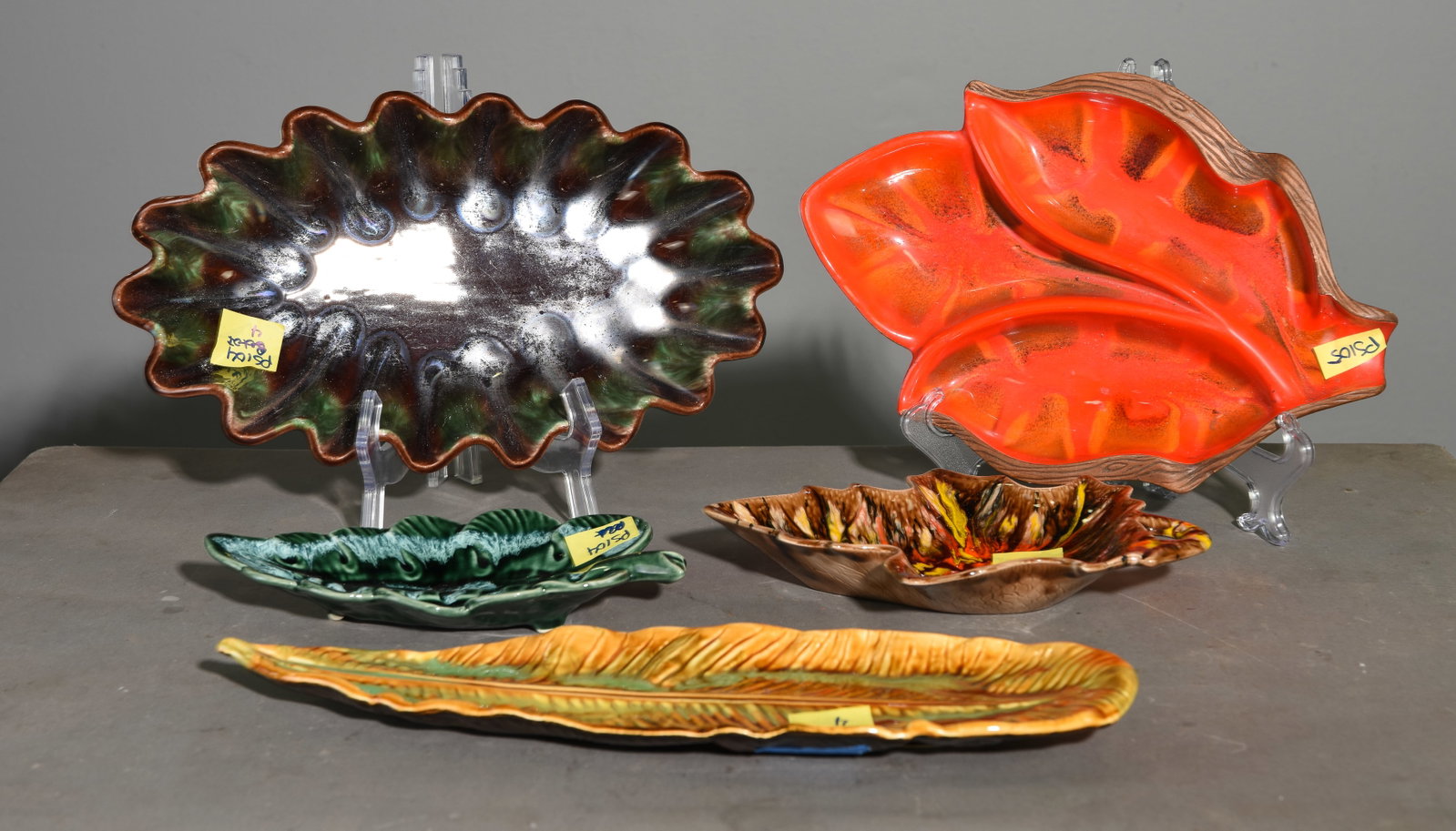 5 Assorted Leaf Pottery Trays #1: 5 Assorted Leaf Pottery Trays - Largest is 2.5 in tall x 14.5 x 8.5