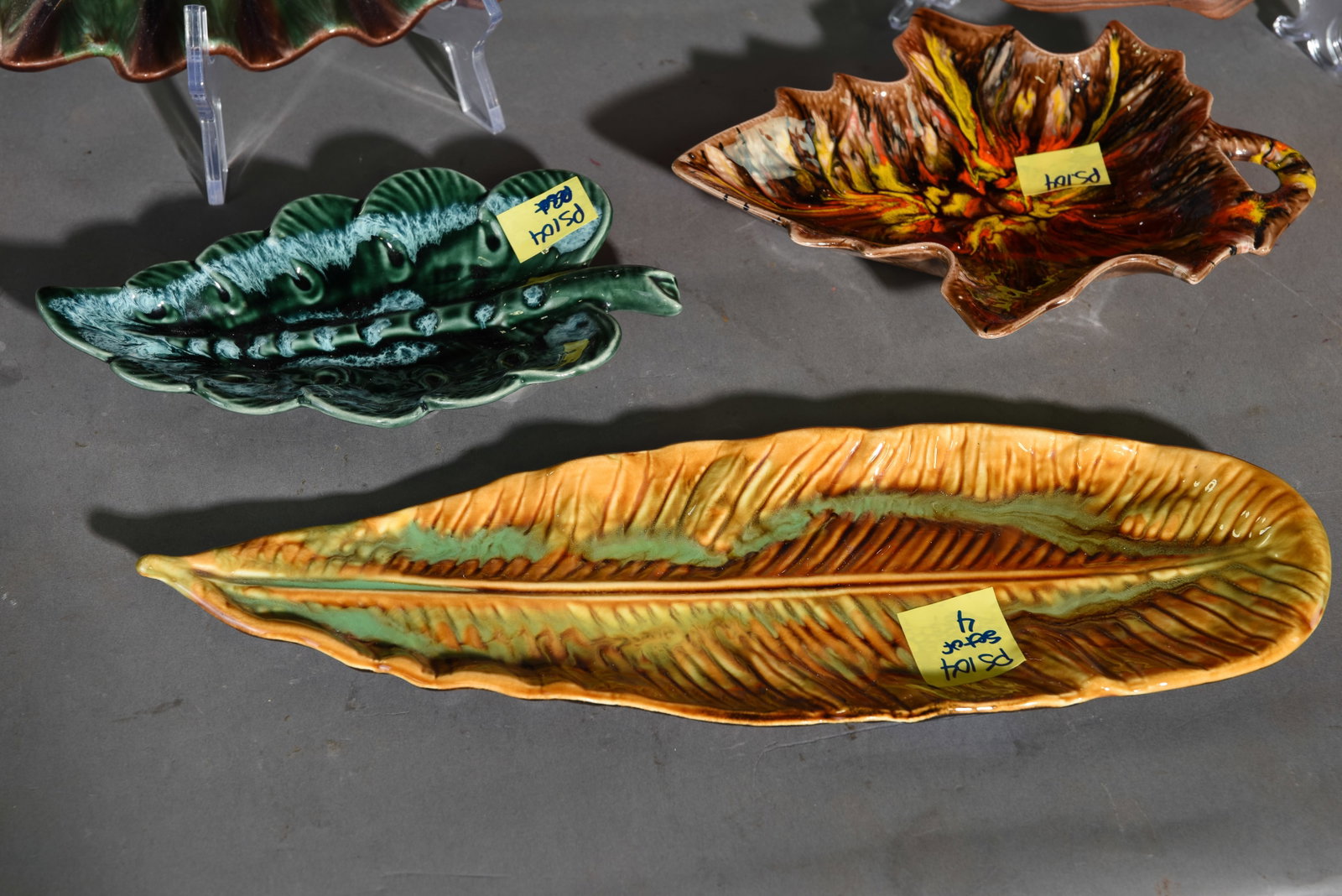 5 Assorted Leaf Pottery Trays #1 - 4
