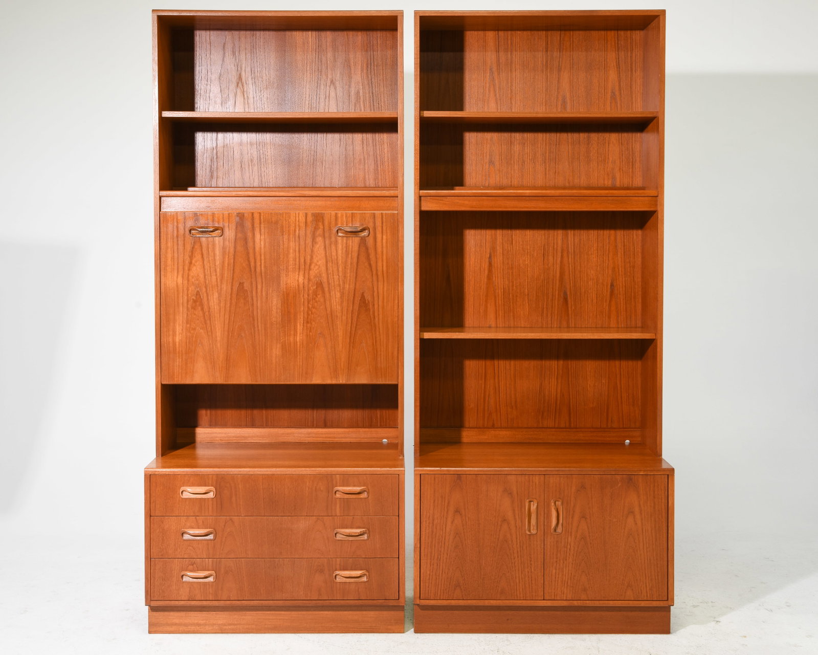 2 Mid Century Modern G-Plan Bookcases / Wall Units (1 of 10)