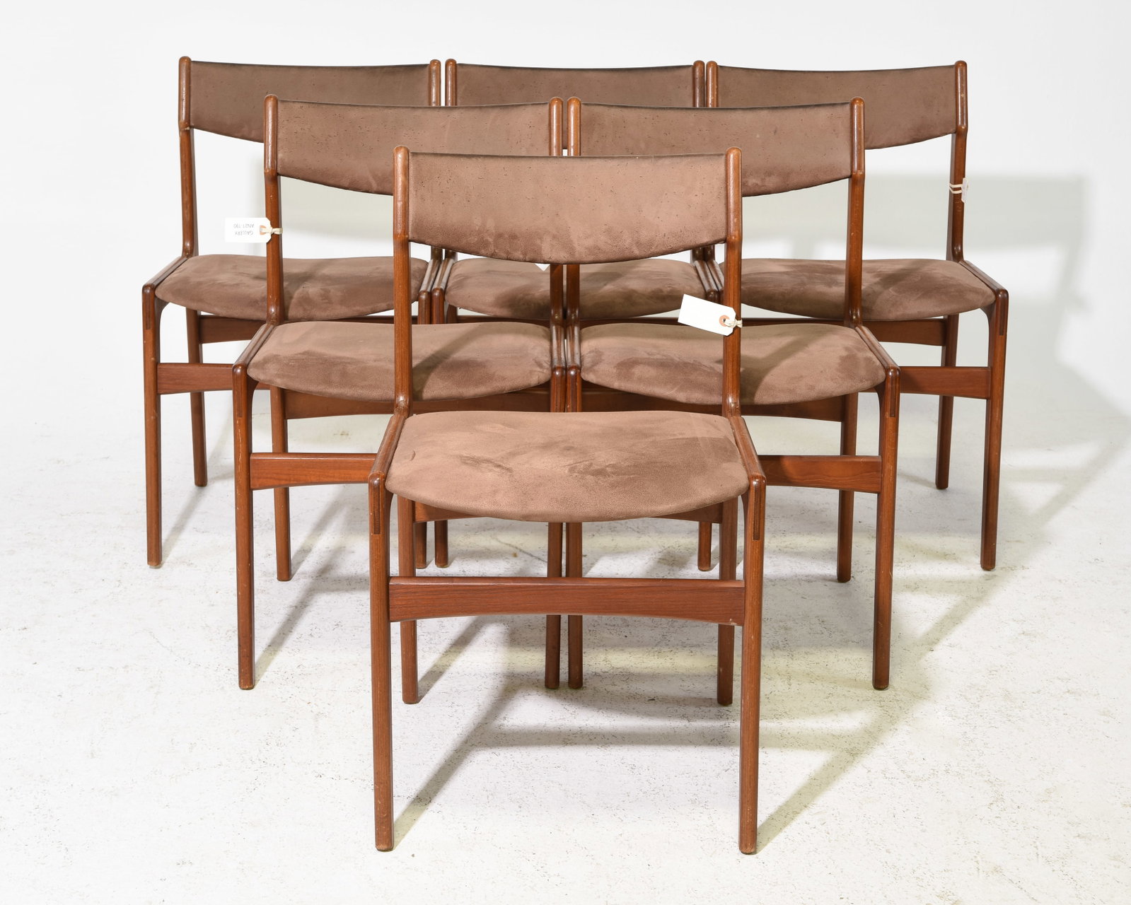 Danish Mid Century Modern Set of 6 Chairs: Danish Mid Century Modern Set of 6 Chairs - 32.25 in tall x 19 x 20 each with a seat height of 18.5 inches