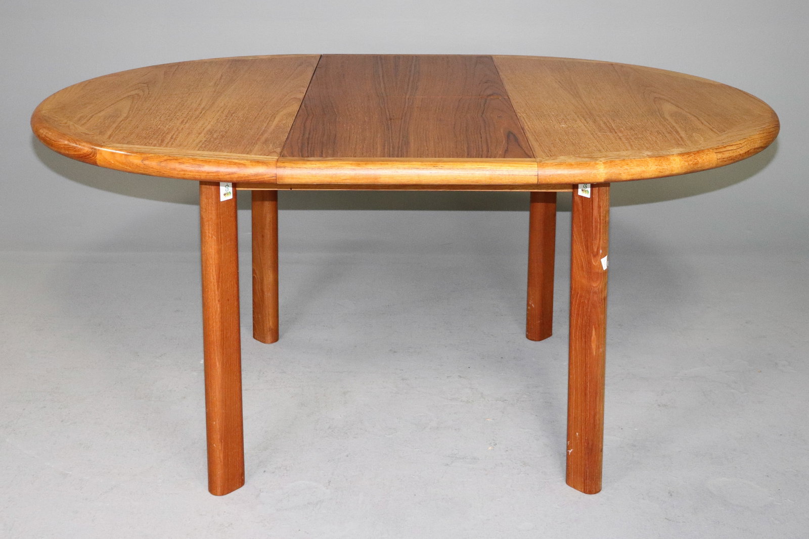 Mid Century Modern Round Dining Table - 3