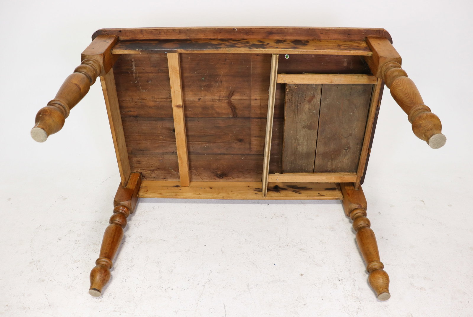 British Pine Turned Leg Table With Drawer - 5