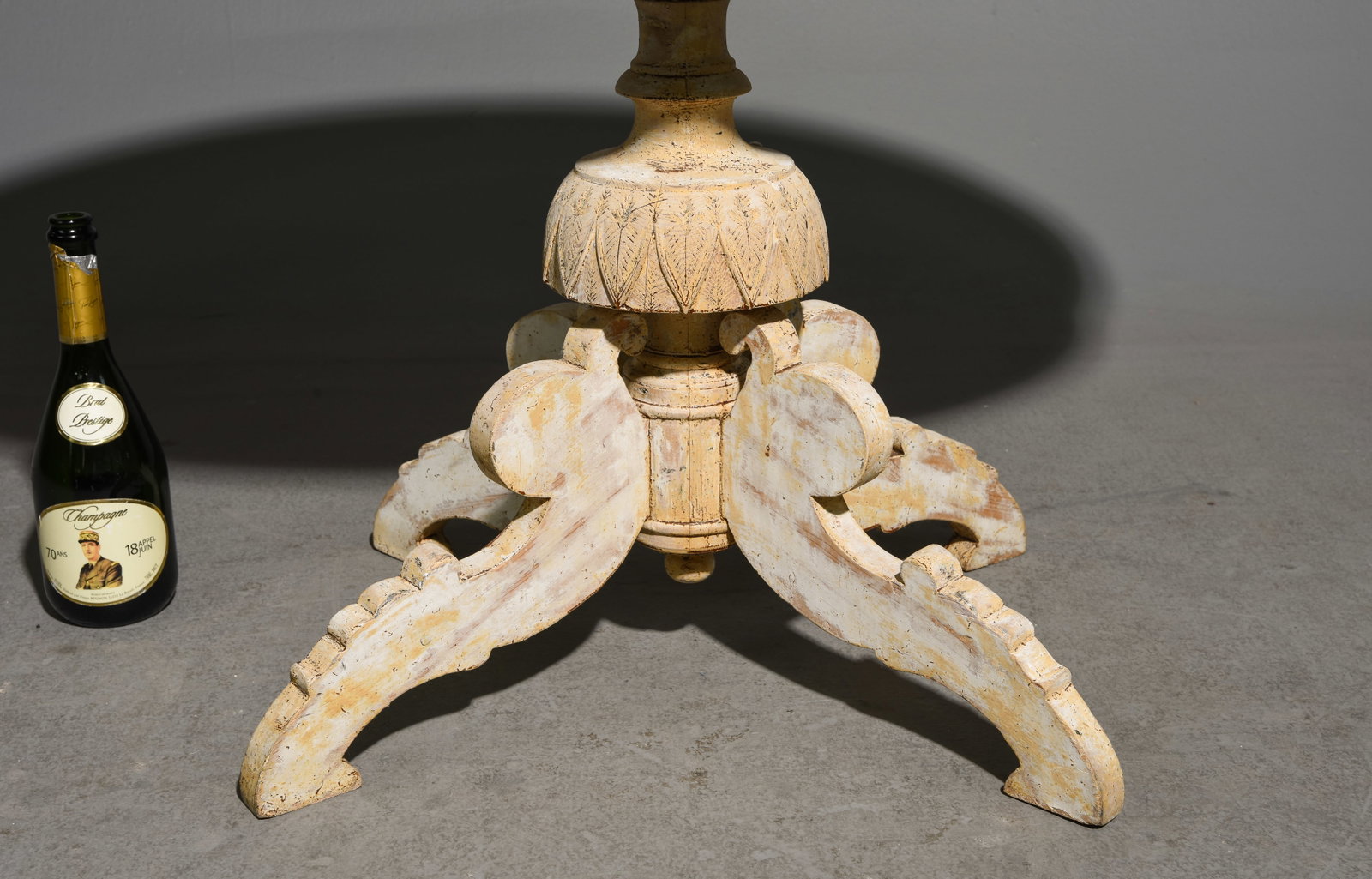 French Painted Oval Table - 3