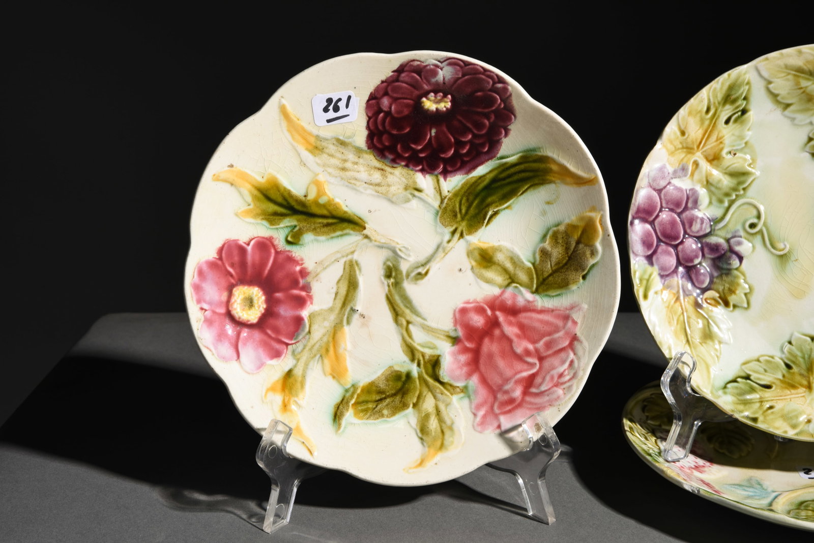 6pcs Assorted Majolica Plates - 5