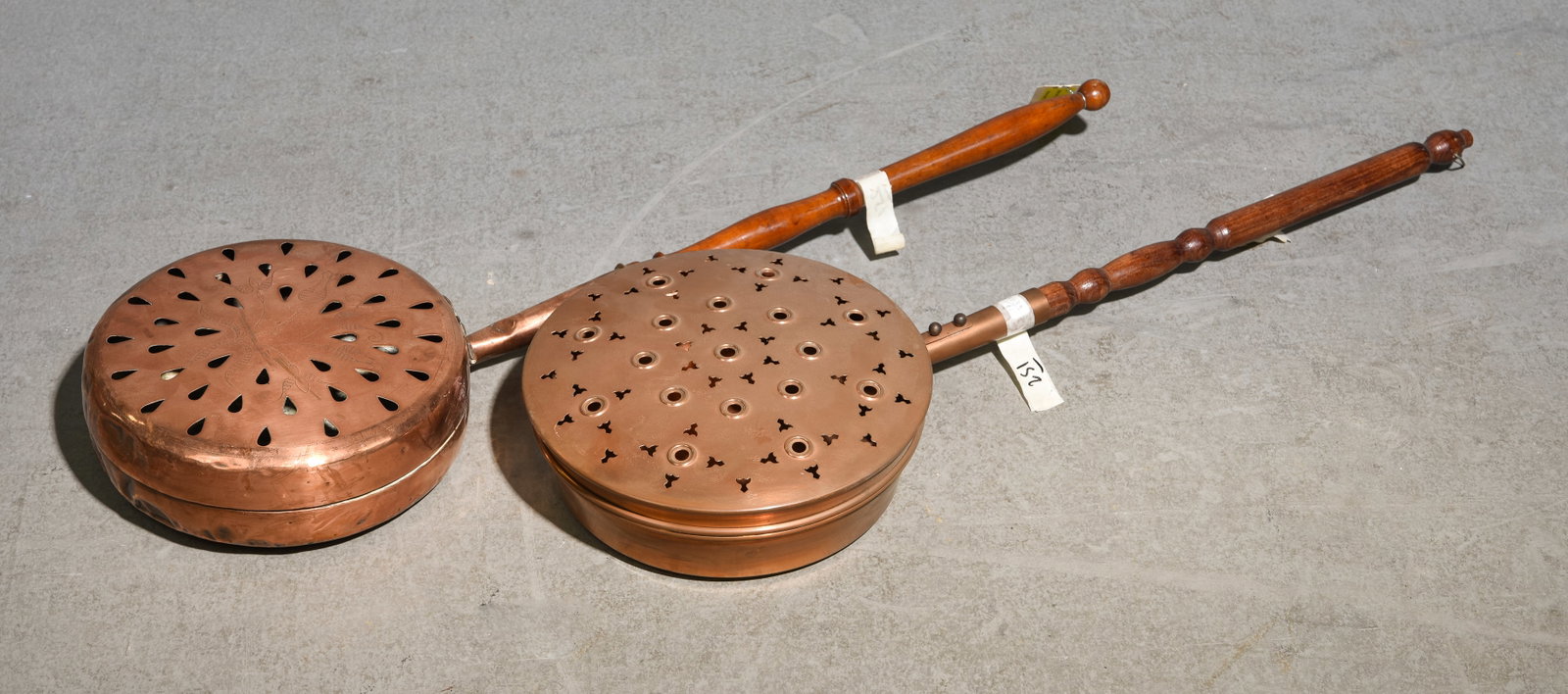 2 French Copper & Wood Handle Bed Warmers (1 of 4)