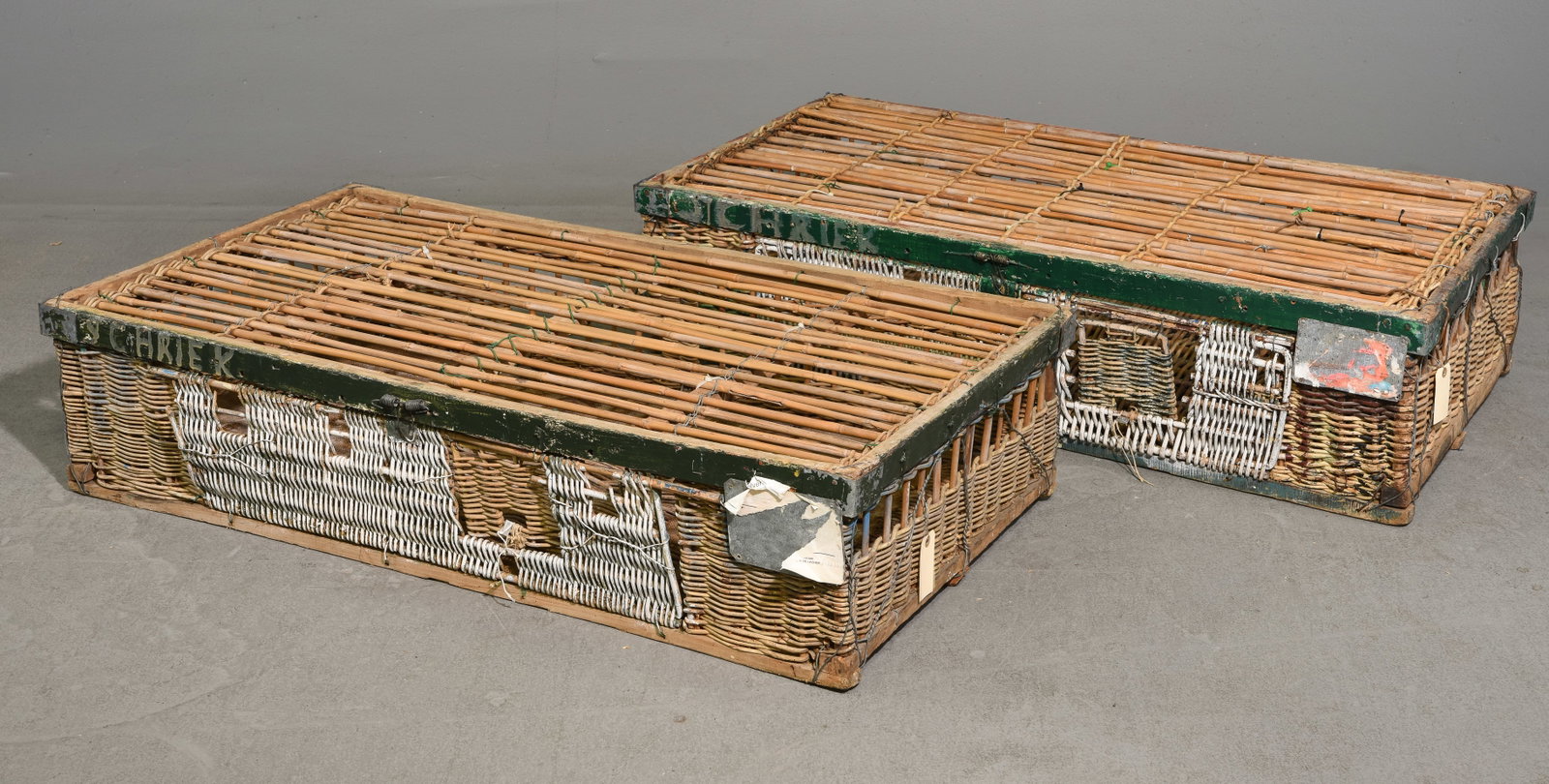 2 Pigeon Transfer Baskets for Homing Pigeons: 2 Pigeon Transfer Baskets for Homing Pigeons - 11.5 in tall x 48 x 25 and 11 in tall x 47.5 x 25