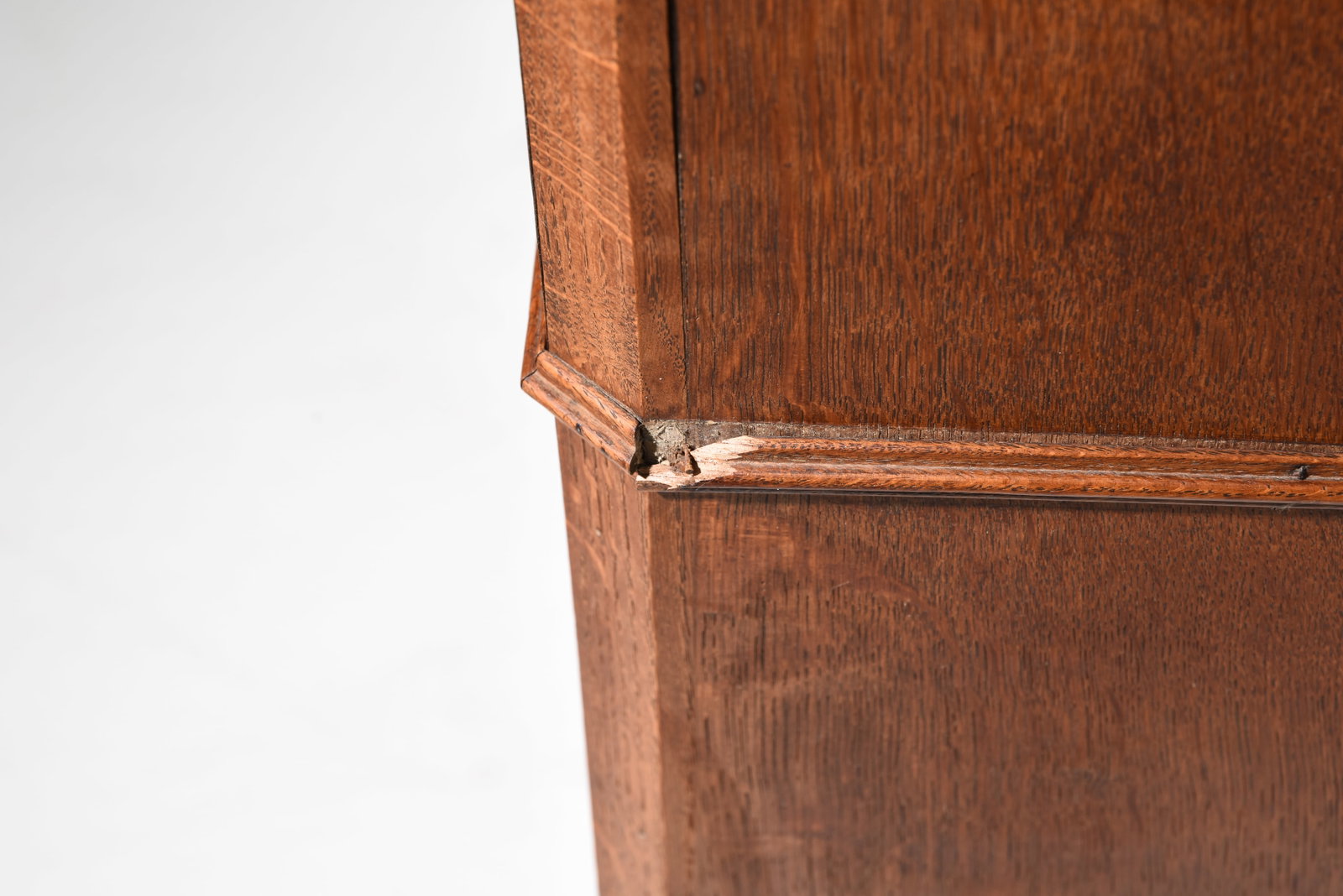 French Oak Two Drawer Two Door Buffet - 6