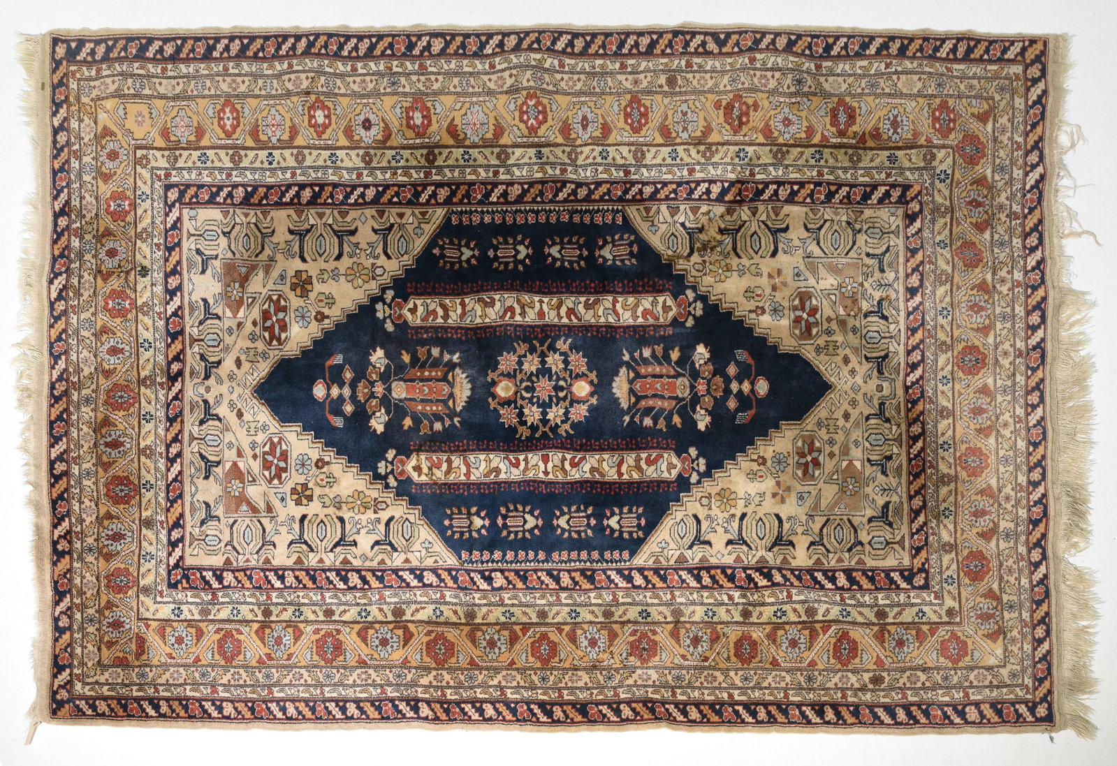 Hand Knotted Rug - 6'9 x 8'8: Hand Knotted Rug - 6'9 x 8'8