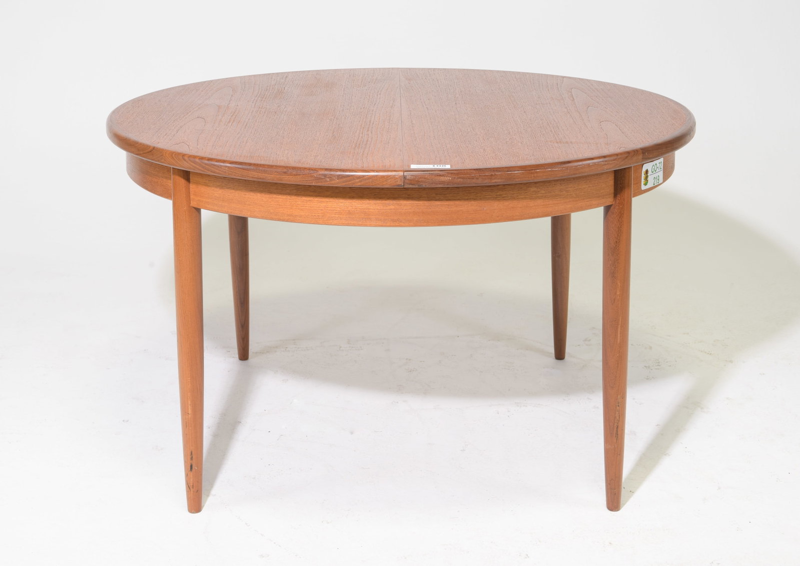 Round Mid Century Table with Pop Up Leaf - Gplan (1 of 4)