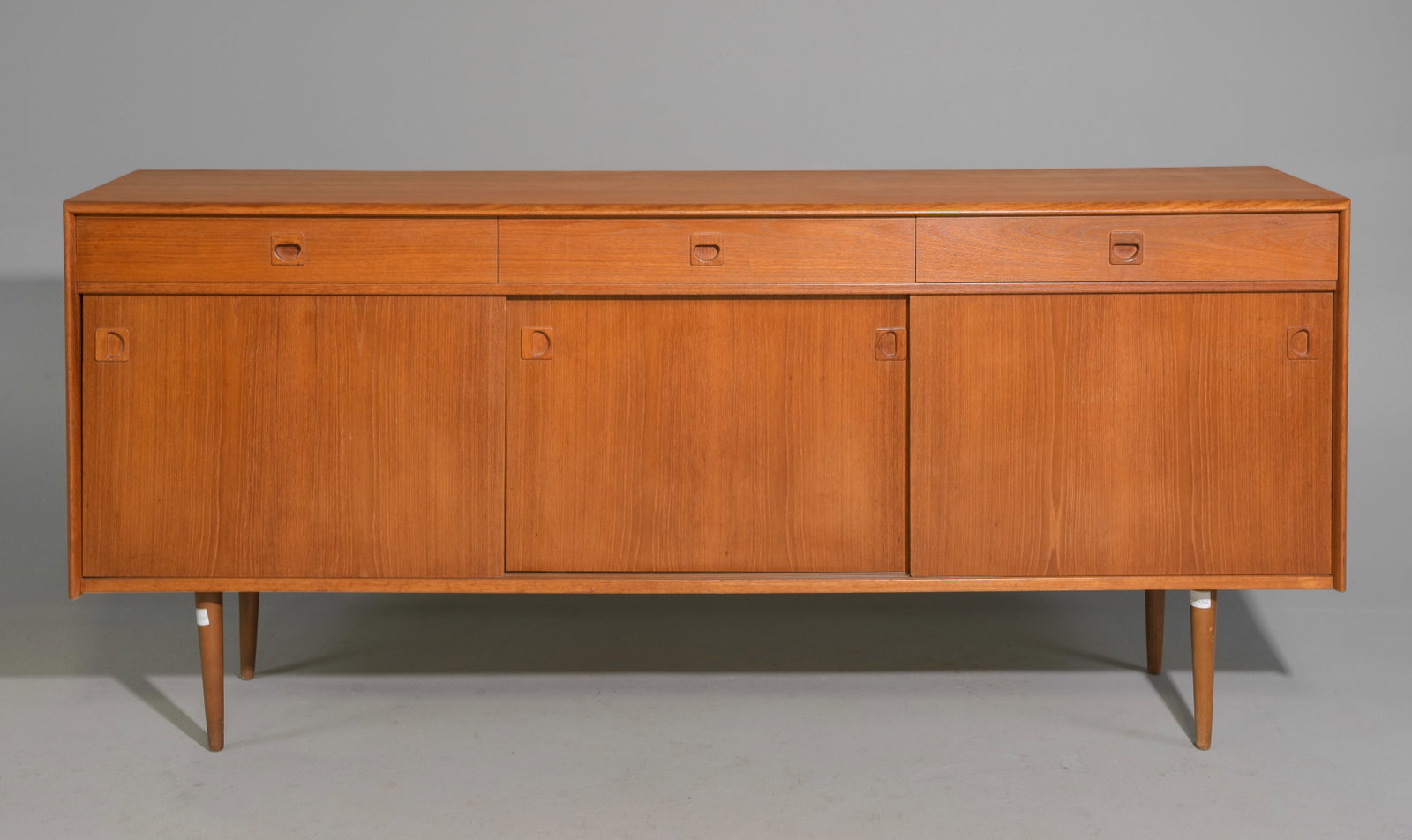 Scandinavian Mid Century Modern Sideboard (1 of 9)