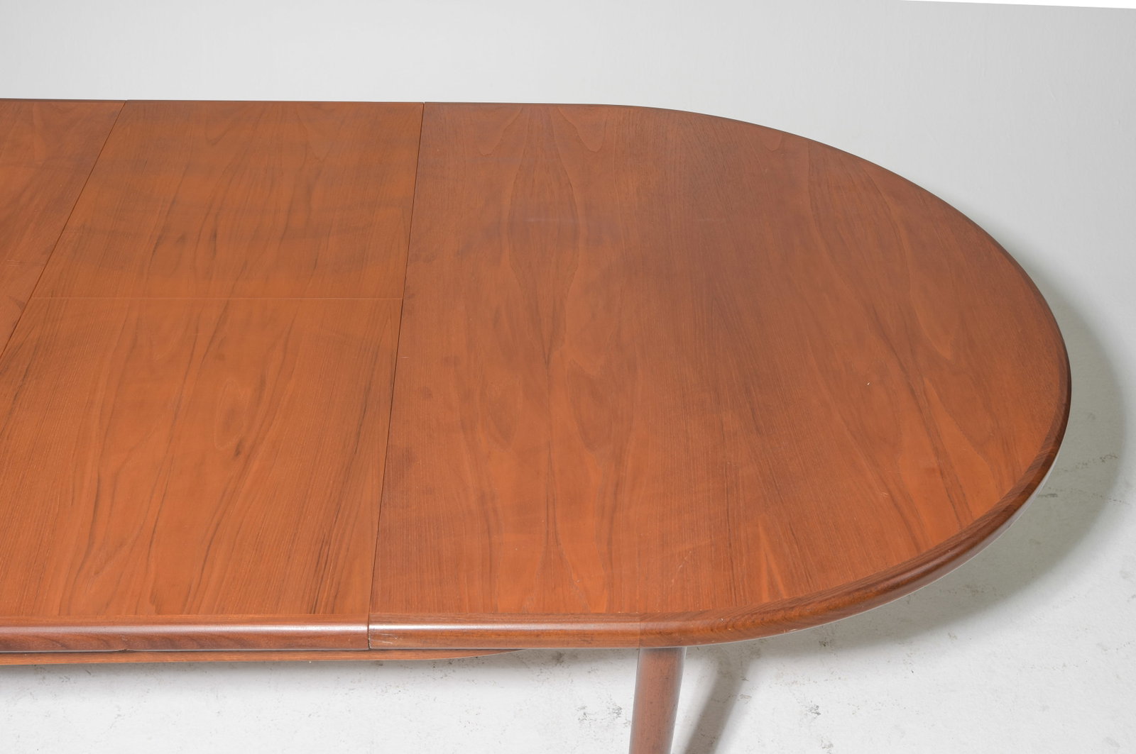 Mid Century Oval Dining Table by G-Plan - 4