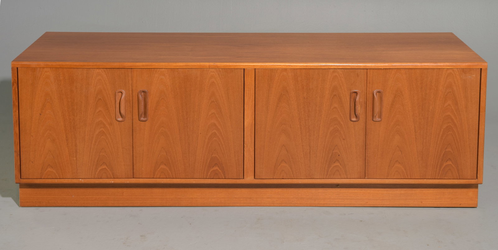 Mid Century Modern Teak Sideboard / Base - G-Plan: Danish Modern Style Teak Sideboard / Base by G-Plan part of their "Fresco" Range. - 21 in tall x 64 x 18