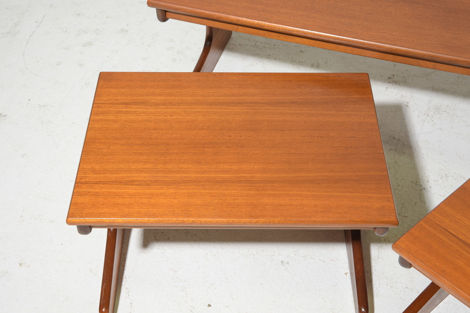 Mid Century Modern Nesting Coffee Table - 3