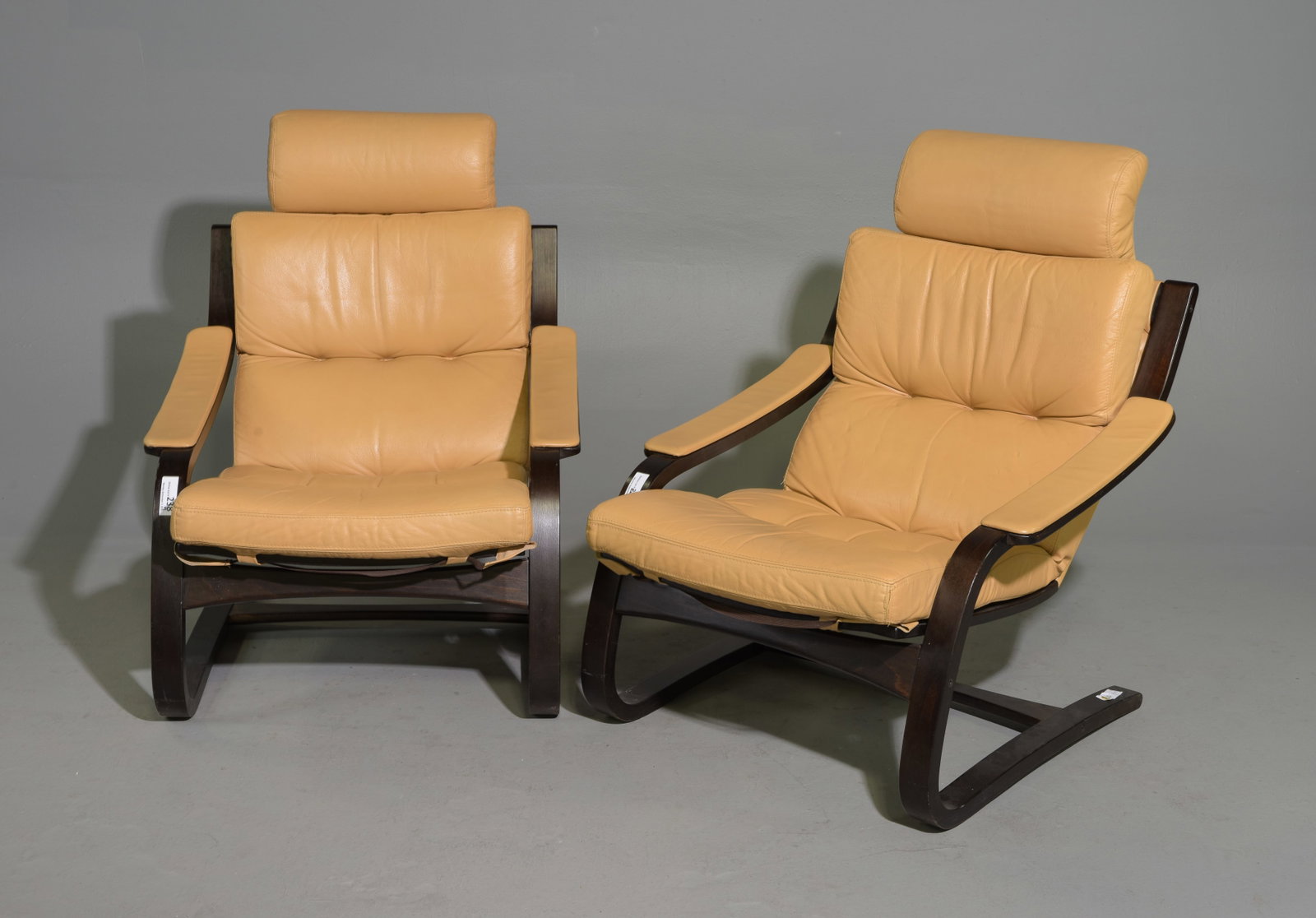 Mid Century Modern Pair of Leather Lounge Chairs #1 (1 of 5)