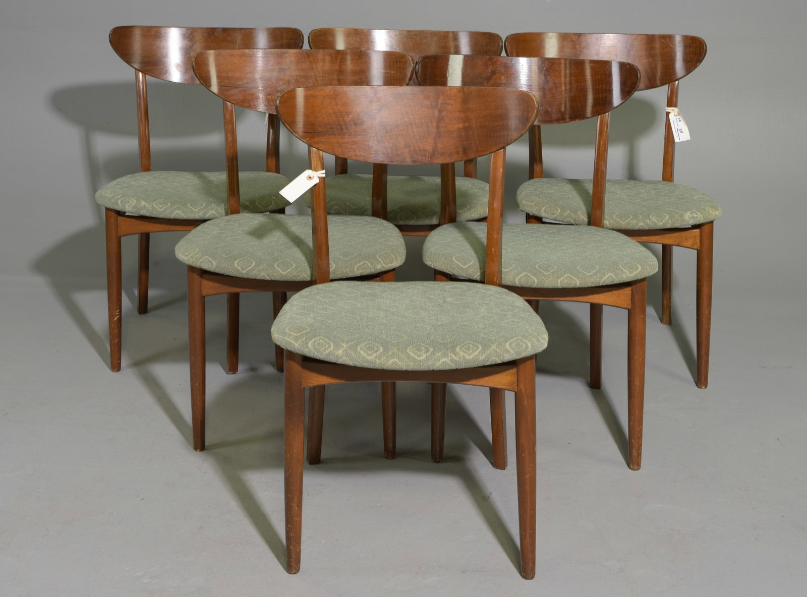 Danish Modern Set of 6 Dining Chairs: Danish Mid Century Modern Set of 6 Dining Chairs - 32 in tall x 19 x 19 each with a seat height of 18.5 inches