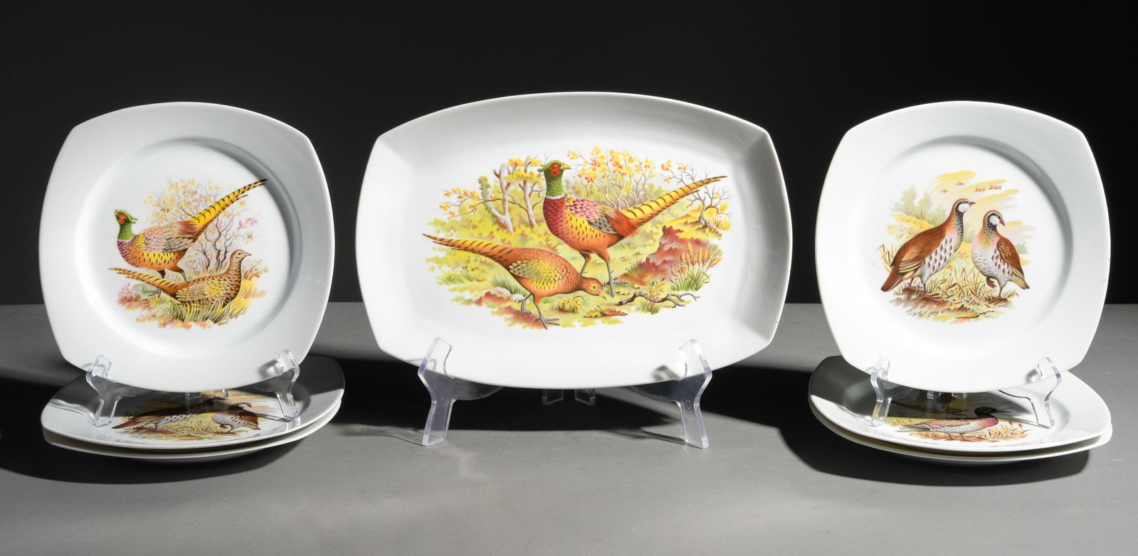 7pc French Hunt / Pheasant Plate Set: 7pc French Hunt / Pheasant Plate Set - Platter & 6 Plates - Platter is 1 in tall x 14 x 9.5, Plates are 1 in tall x 9.25 x 9.25 each